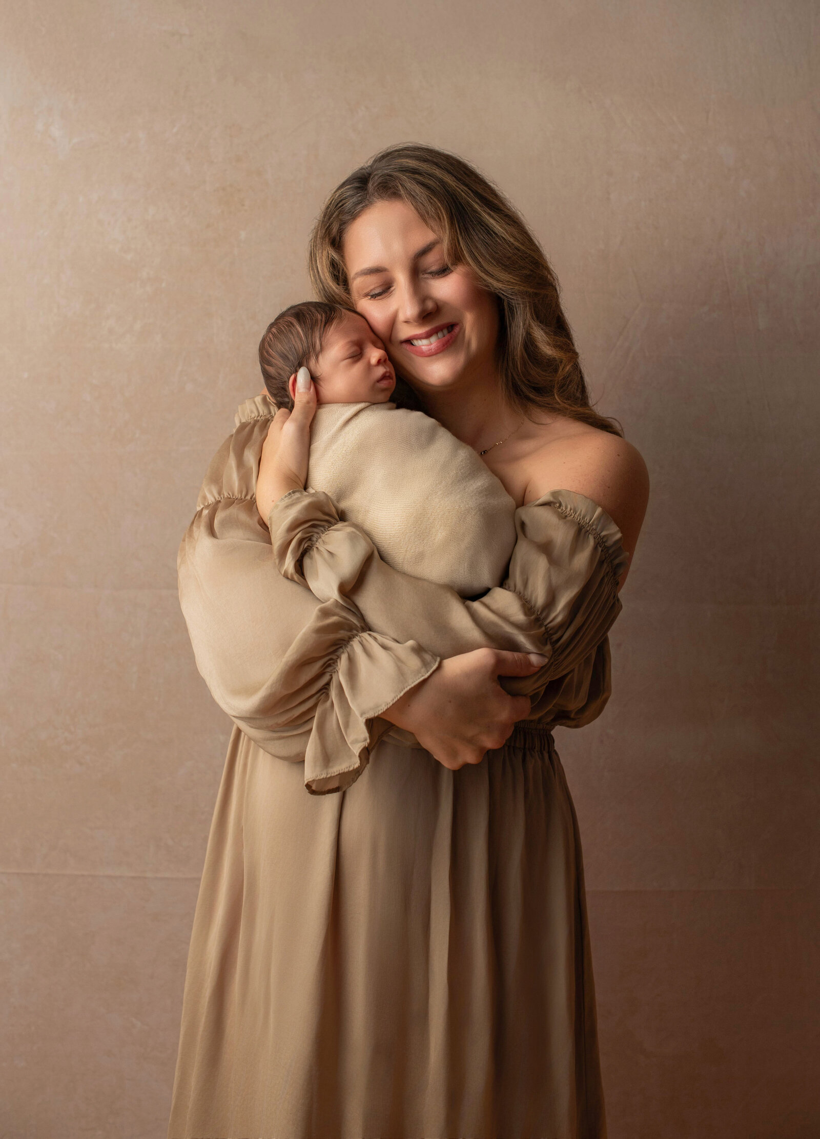 Snapzbytie Photography -  Marina del Rey Newborn Photographer - Family Newborn Session 12