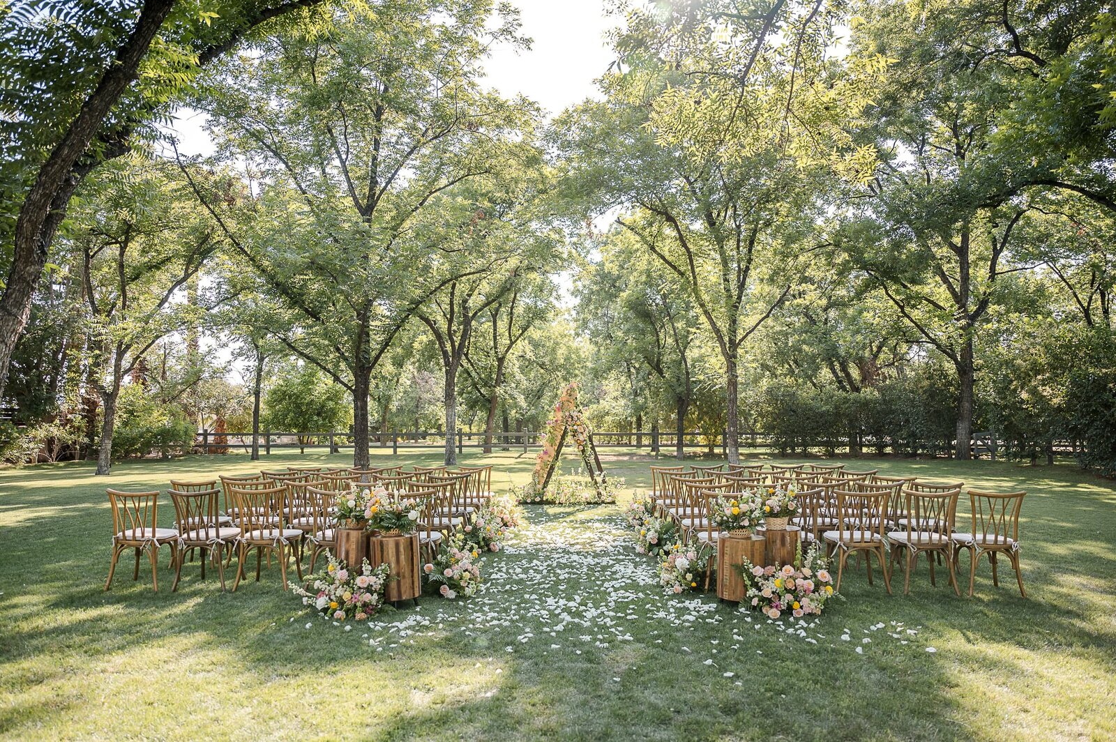 Phoenix-Wedding-Photographer-and-Videographer-Venue-at-the-Grove-VATG-1248