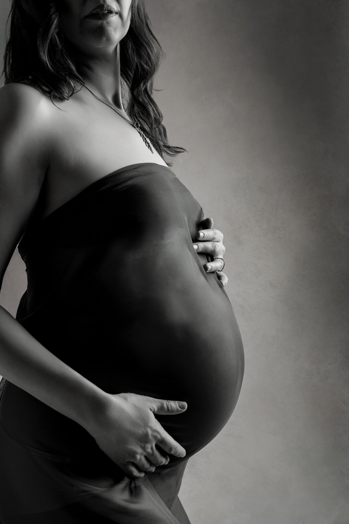 NW Arkansas maternity photoshoot, Fayetteville AR maternity photography, maternity portraits near me