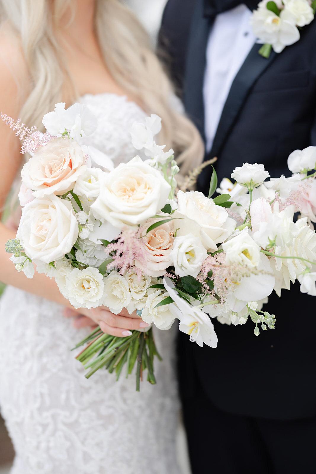 timeless bridal bouquet