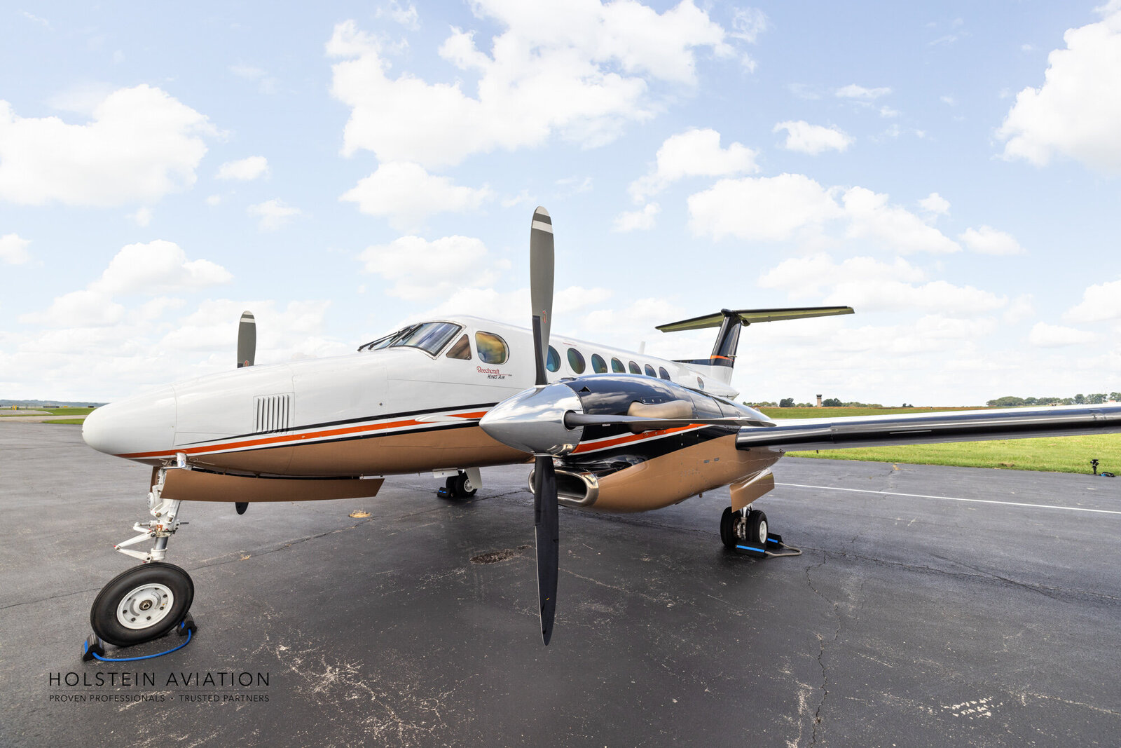 KingAir350 N427BC Watermark-37