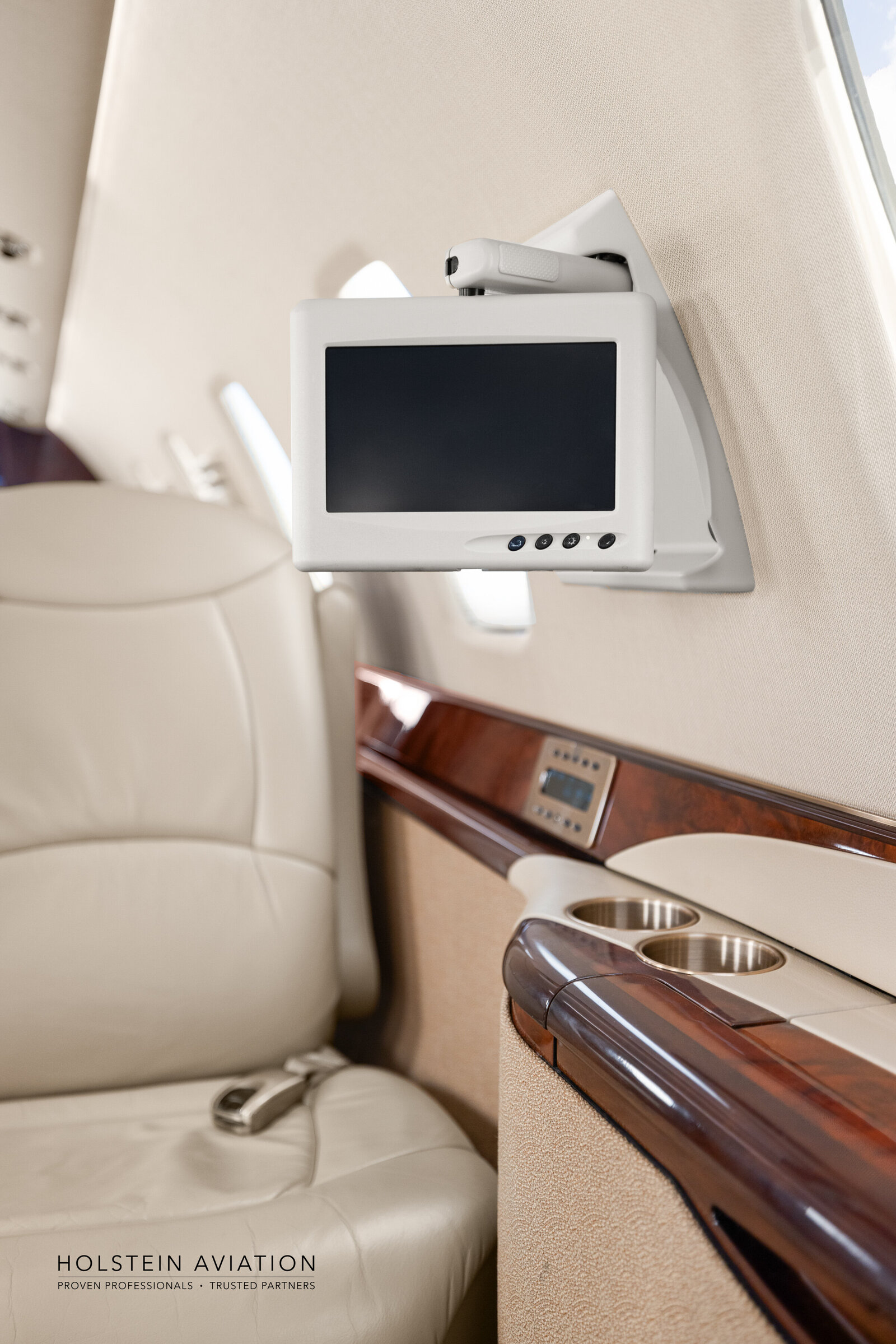 Citation Sovereign SN170 Watermarked-16