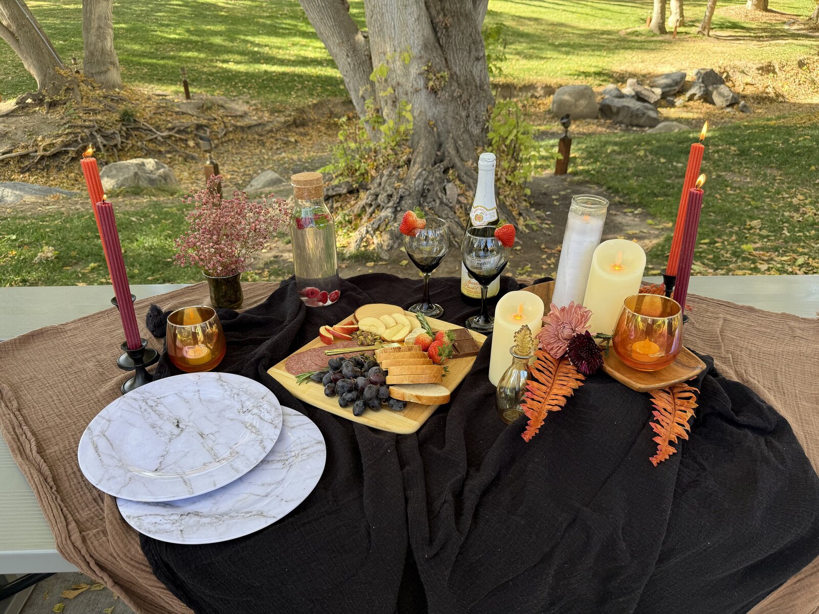 all-inclusive-utah-elopements-luxury-picnic-03