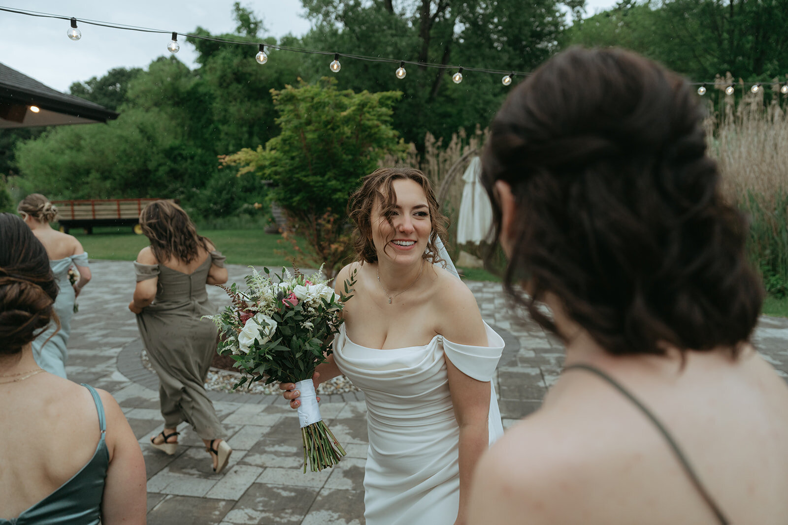 candid bridal moment by elsie goodman photography, wedding photography prices
