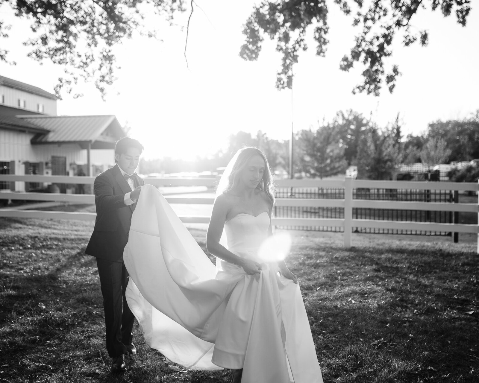 Saenz The Farmhouse KC Event Venue Wedding291
