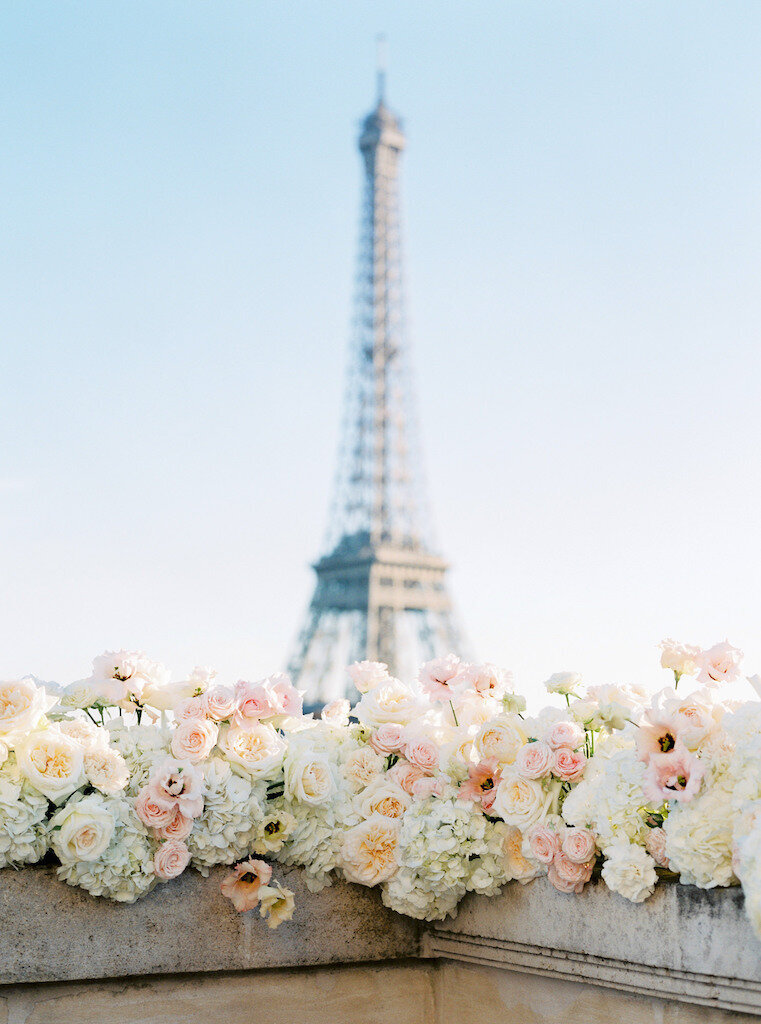 wedding-with-a-view-of-the-eiffel-tower