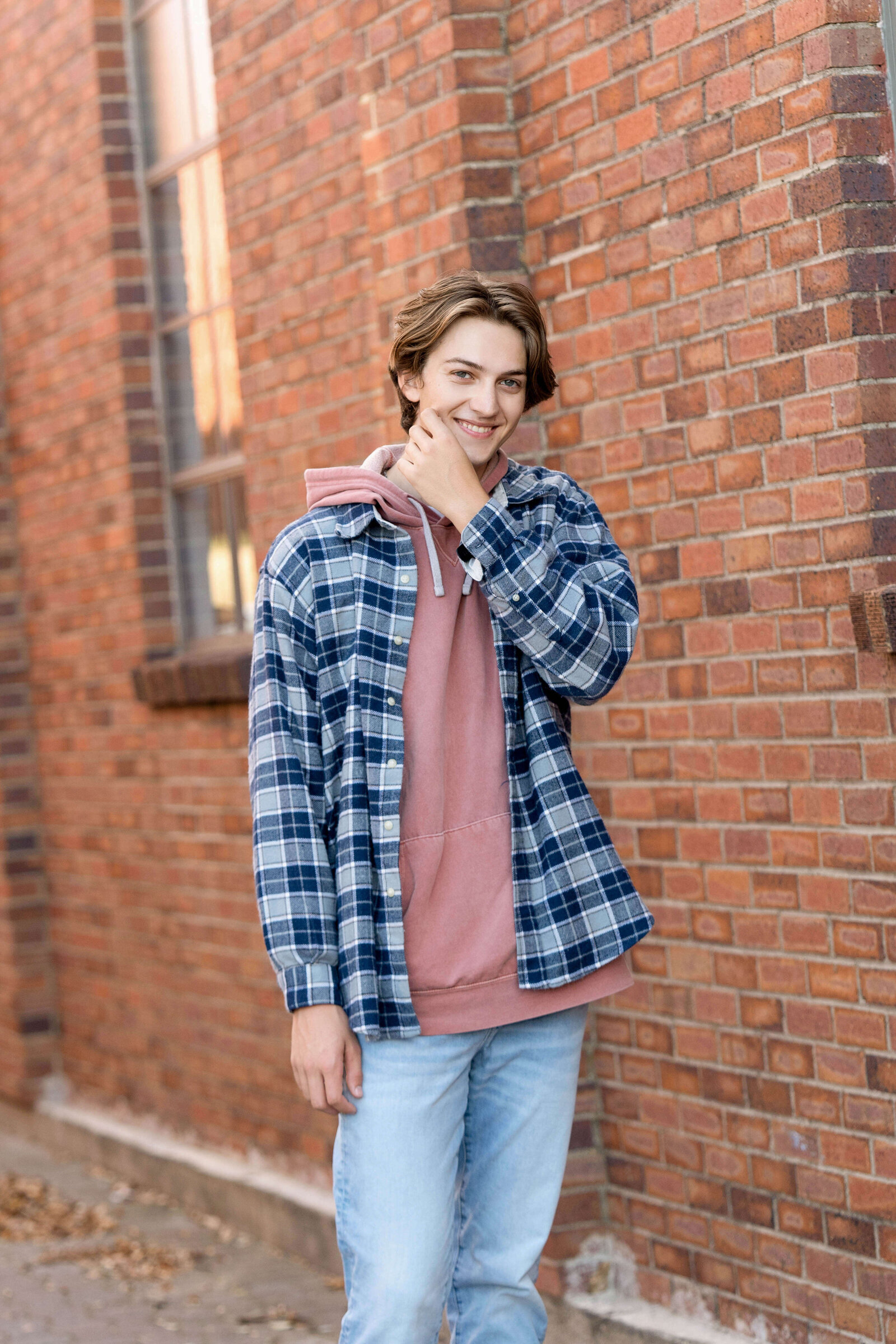 senior-guy-in-brick-alley2