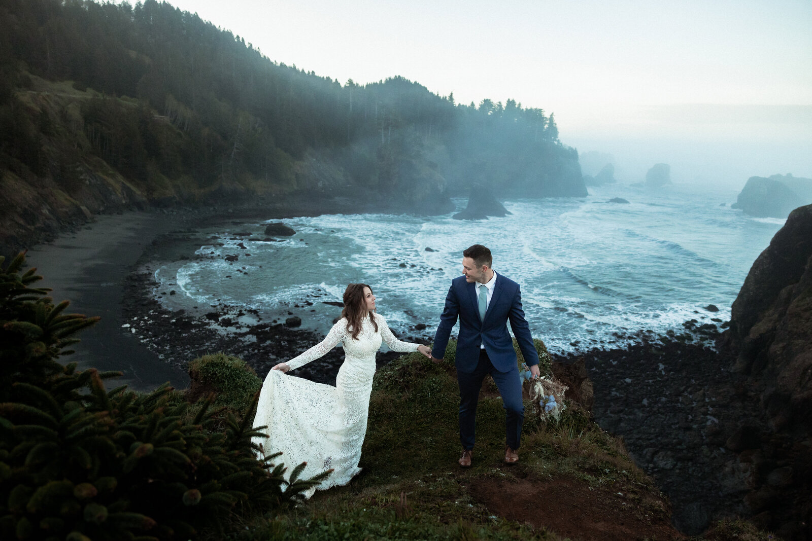 Oregon Coast Elopement Photography by Kollar – Arizona’s Premier Elopement Photographer