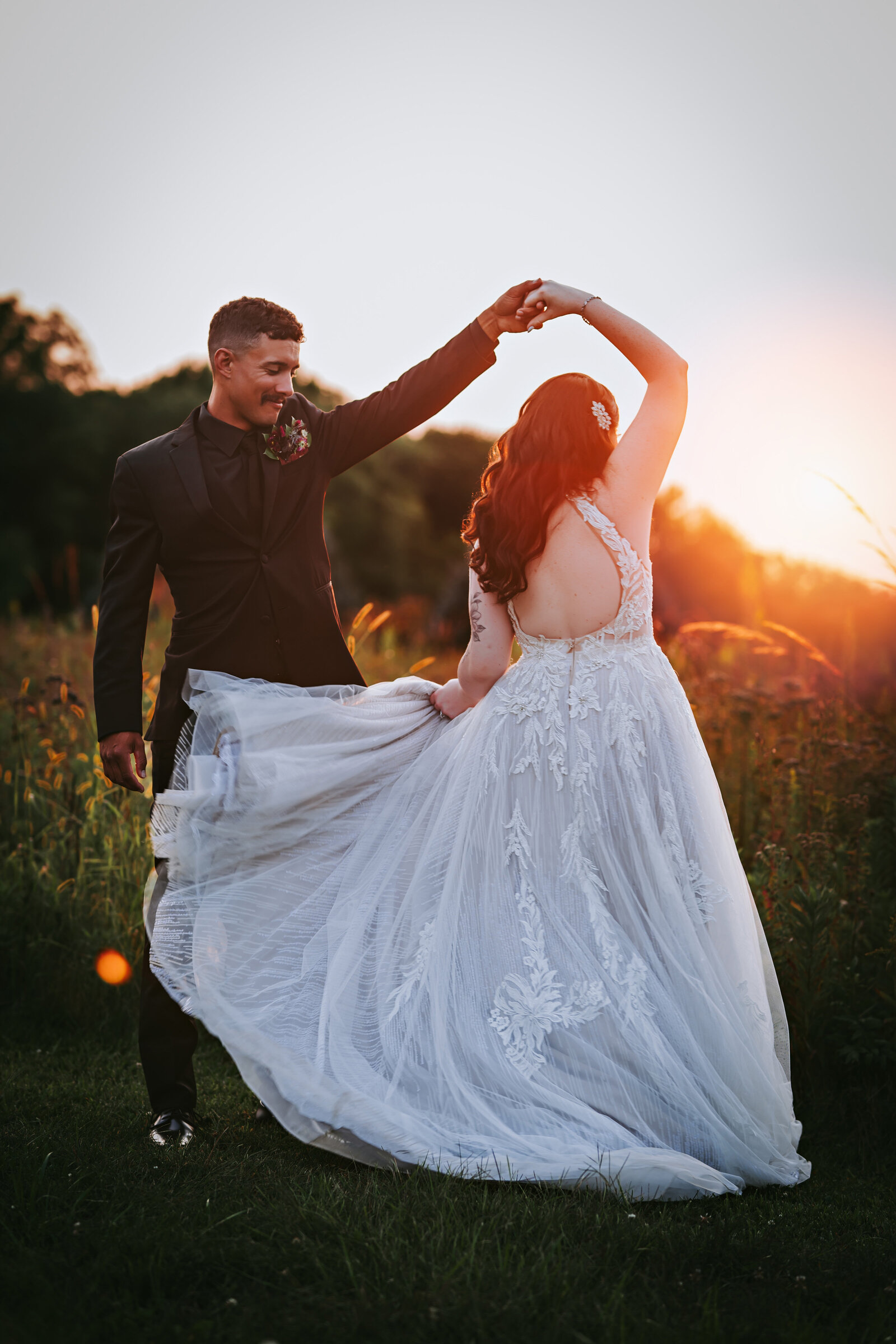 010The Barn at Hornbaker Gardens wedding_Katelyn Turner Photography
