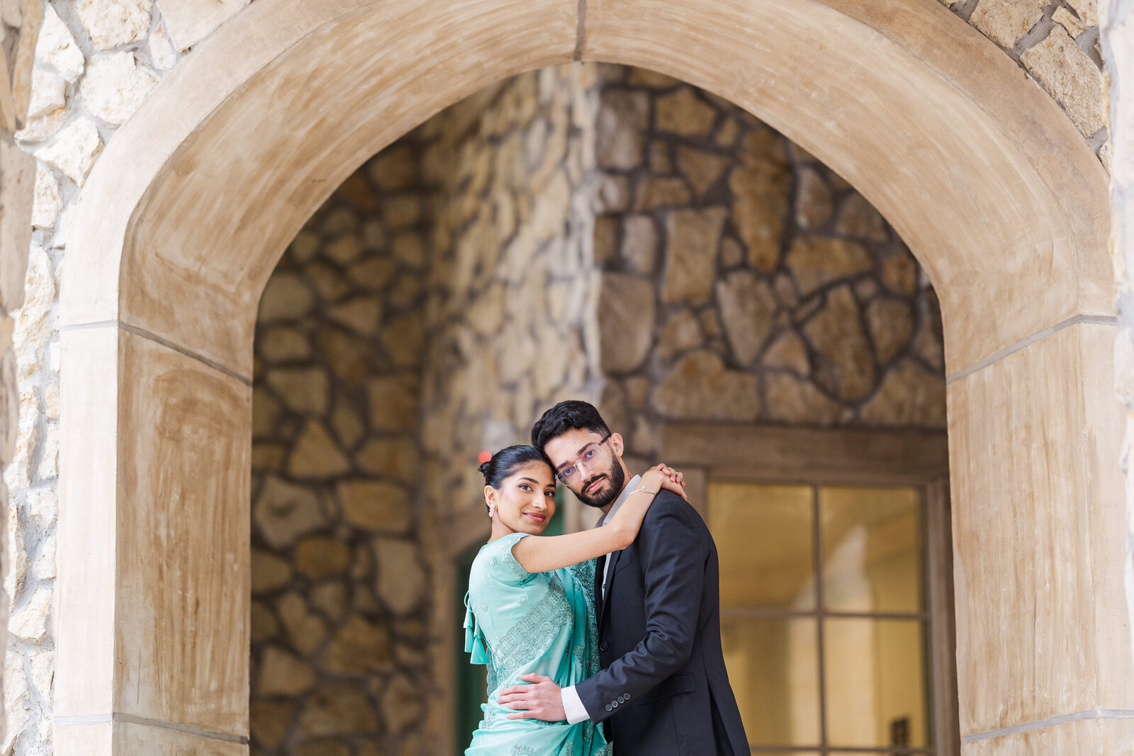 Couple-pose-ideas-dallas