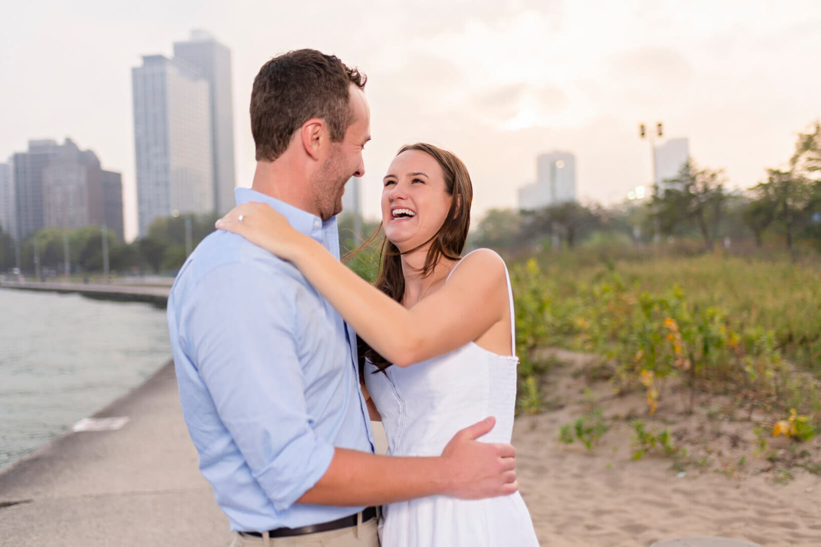 Downtown-Chicago-Engagement-Photos-84