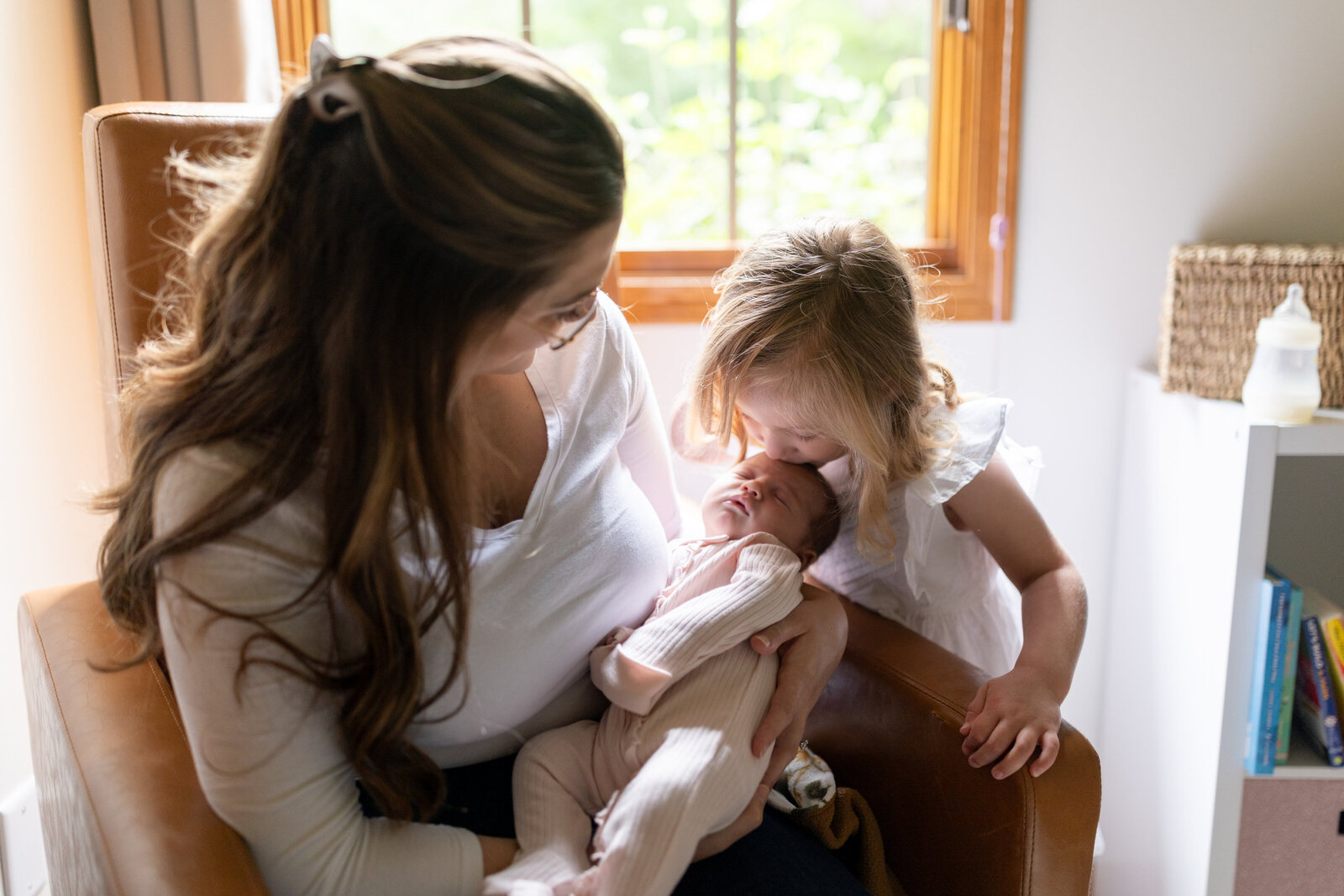 Allexx_B_Photography_In_Home_Maternity_Photography_Kenosha_WI15