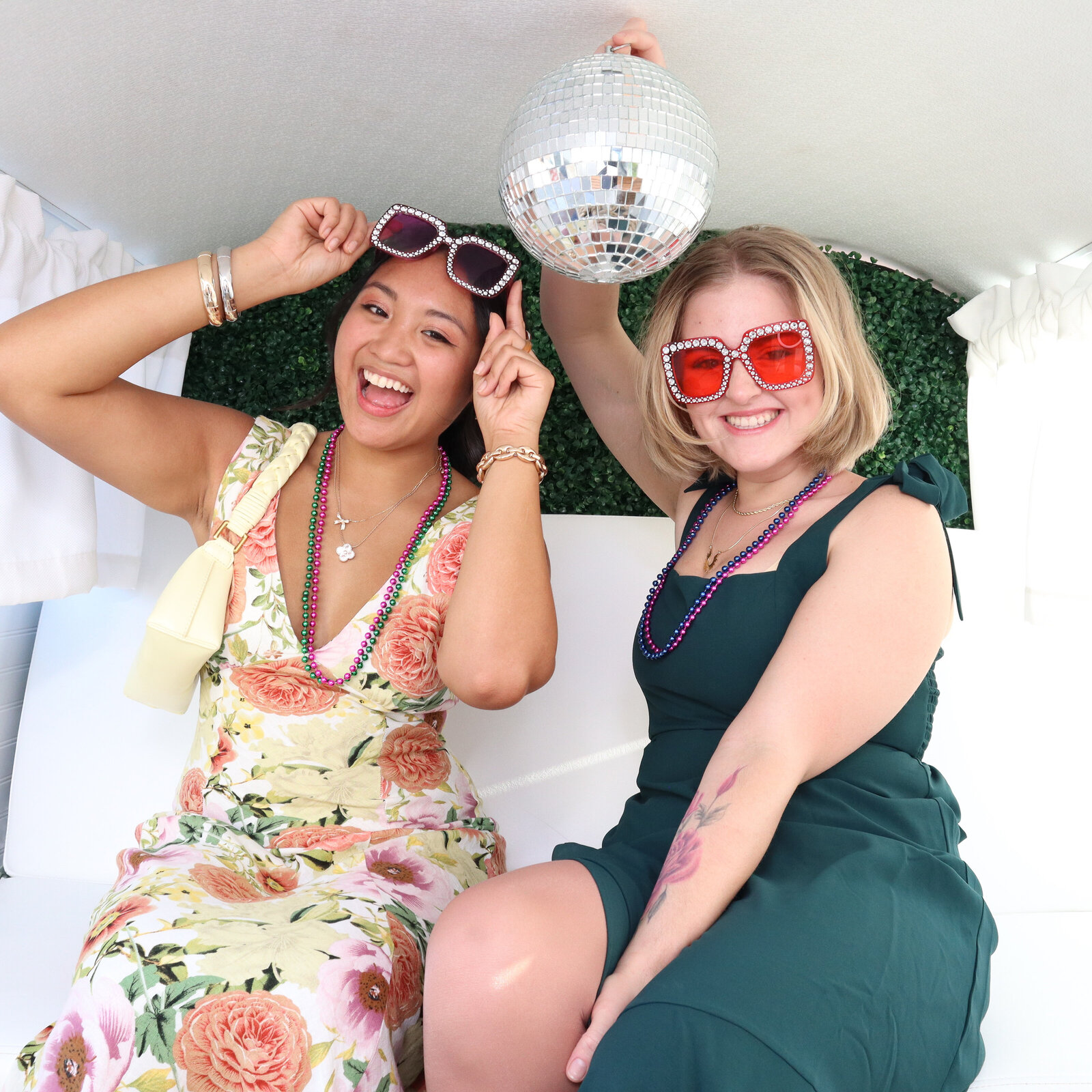 VW-BUS-tampa-photo-booth-bus-weddings-florida-weddings-venues-wedding-photo-booth-florida-photo-booth-bus-penny-the-photo-bus28