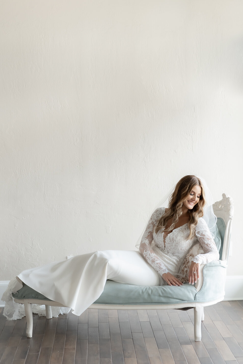 ©ErikaGracePhoto_White Room Wedding_st augustine-572