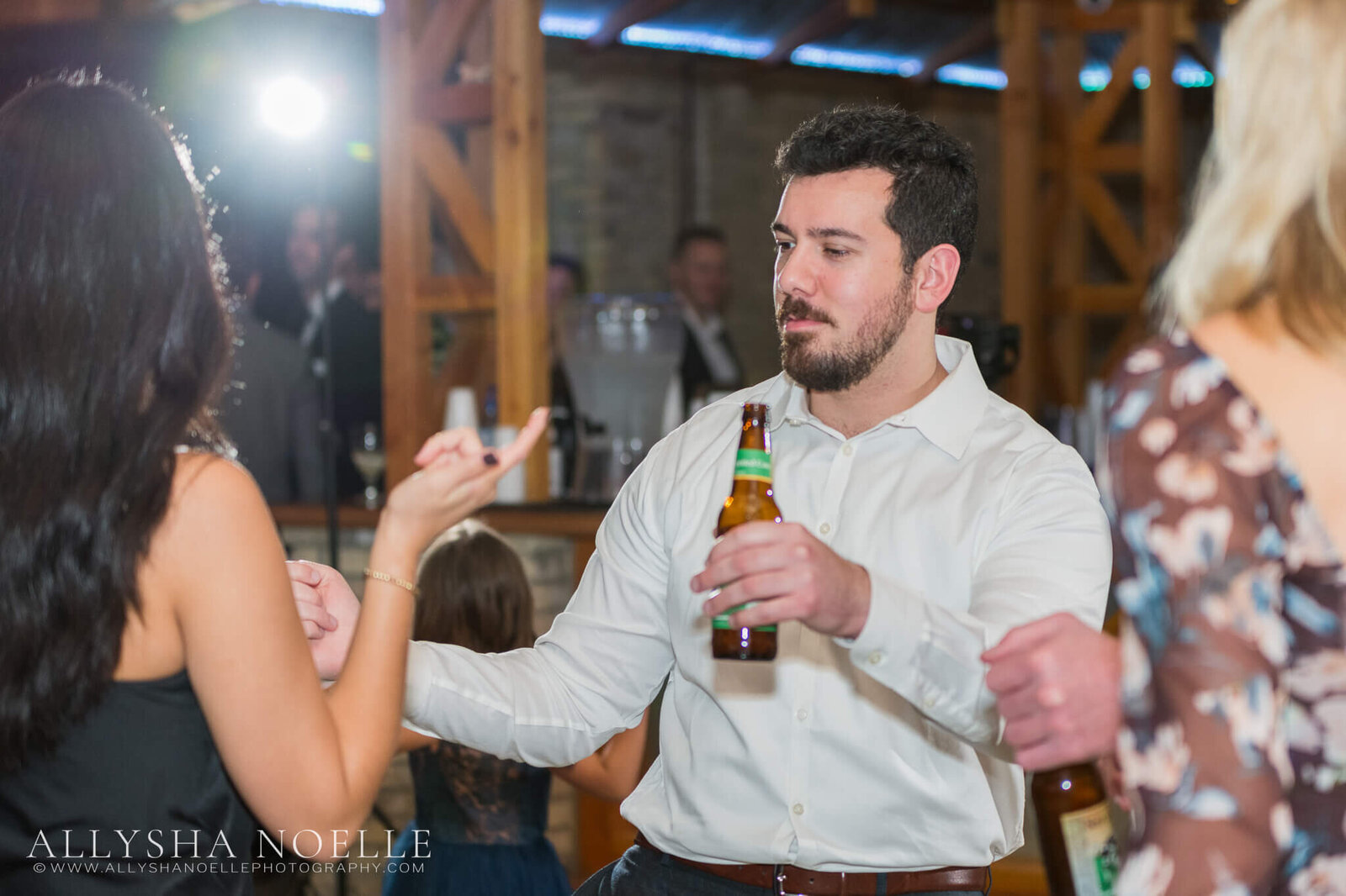 Wedding-at-The-Factory-on-Barclay-in-Milwaukee-1177