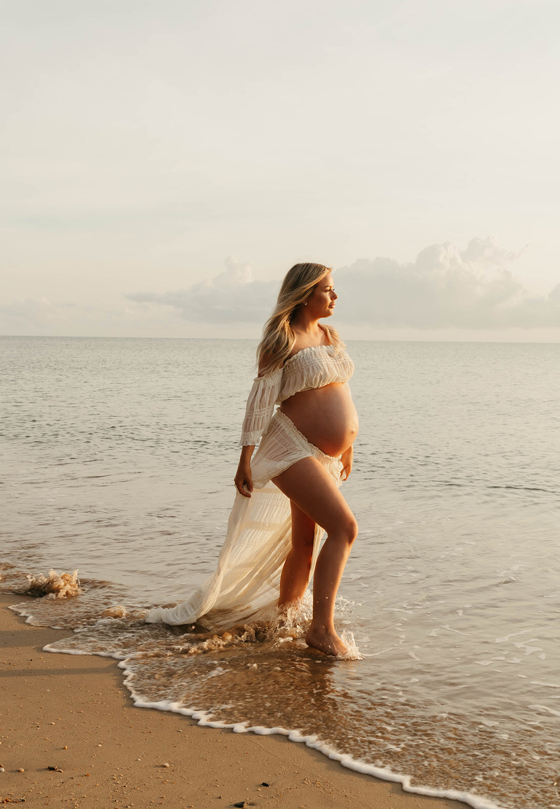 cairns maternity photographer