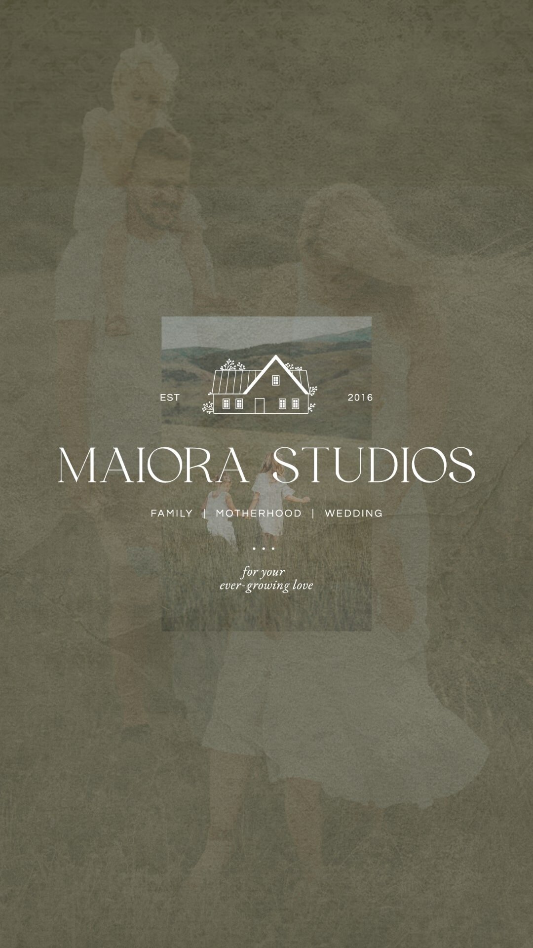 logo design for family photographer - maiora studios