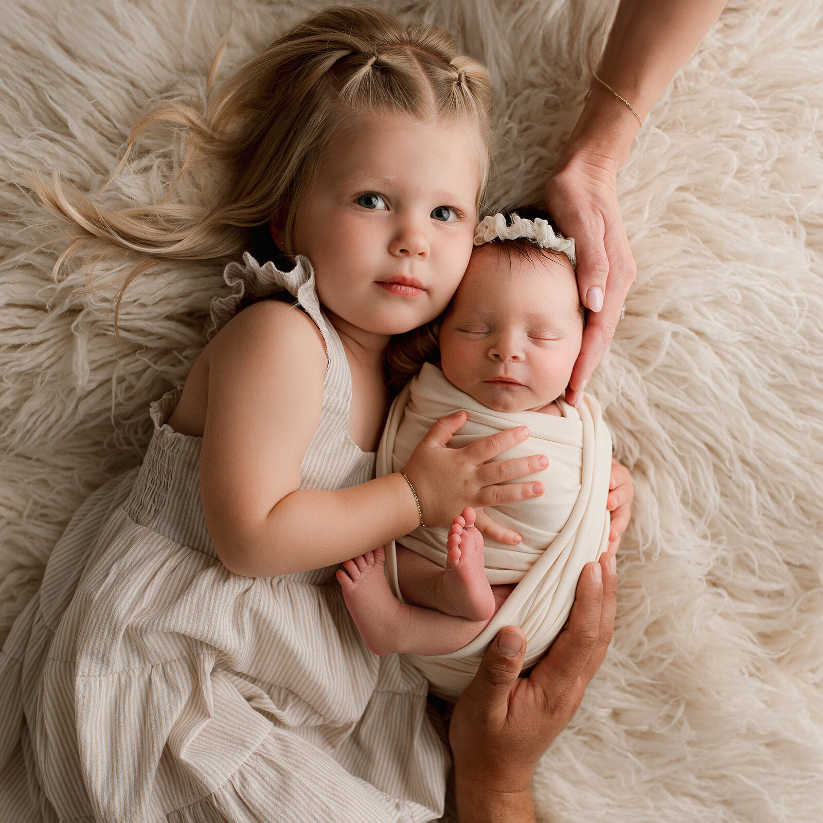 sibling and newborn studio session NW Ohio