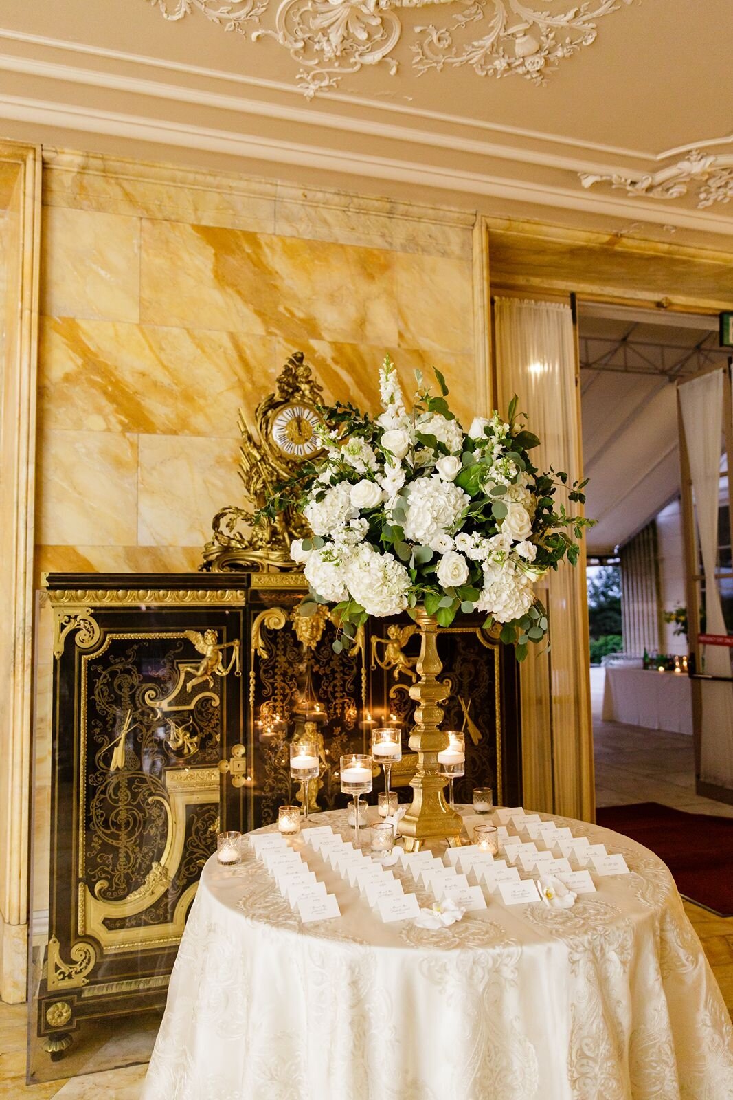 leila-james-events-newport-ri-wedding-planning-luxury-events-marble-house-kathleen-and-mike-lefebvre-photography-20
