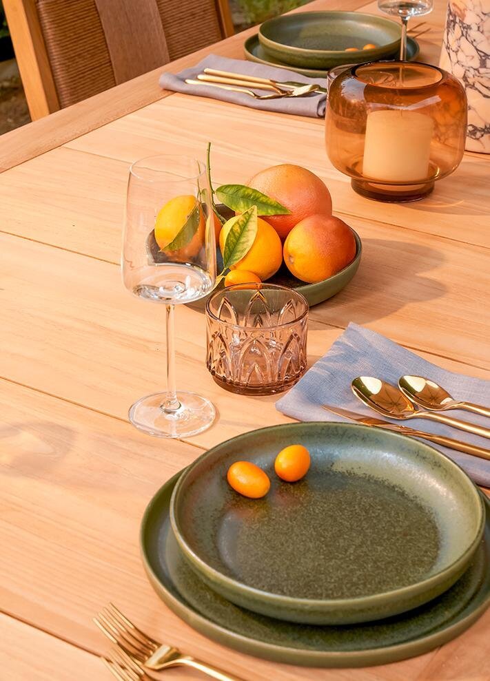 Brooke Devard Table Setting