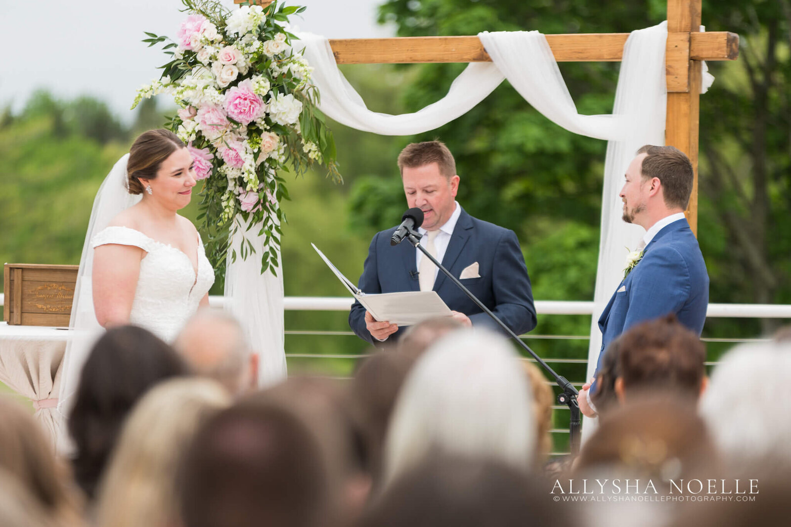 Wedding-at-River-Club-of-Mequon-610