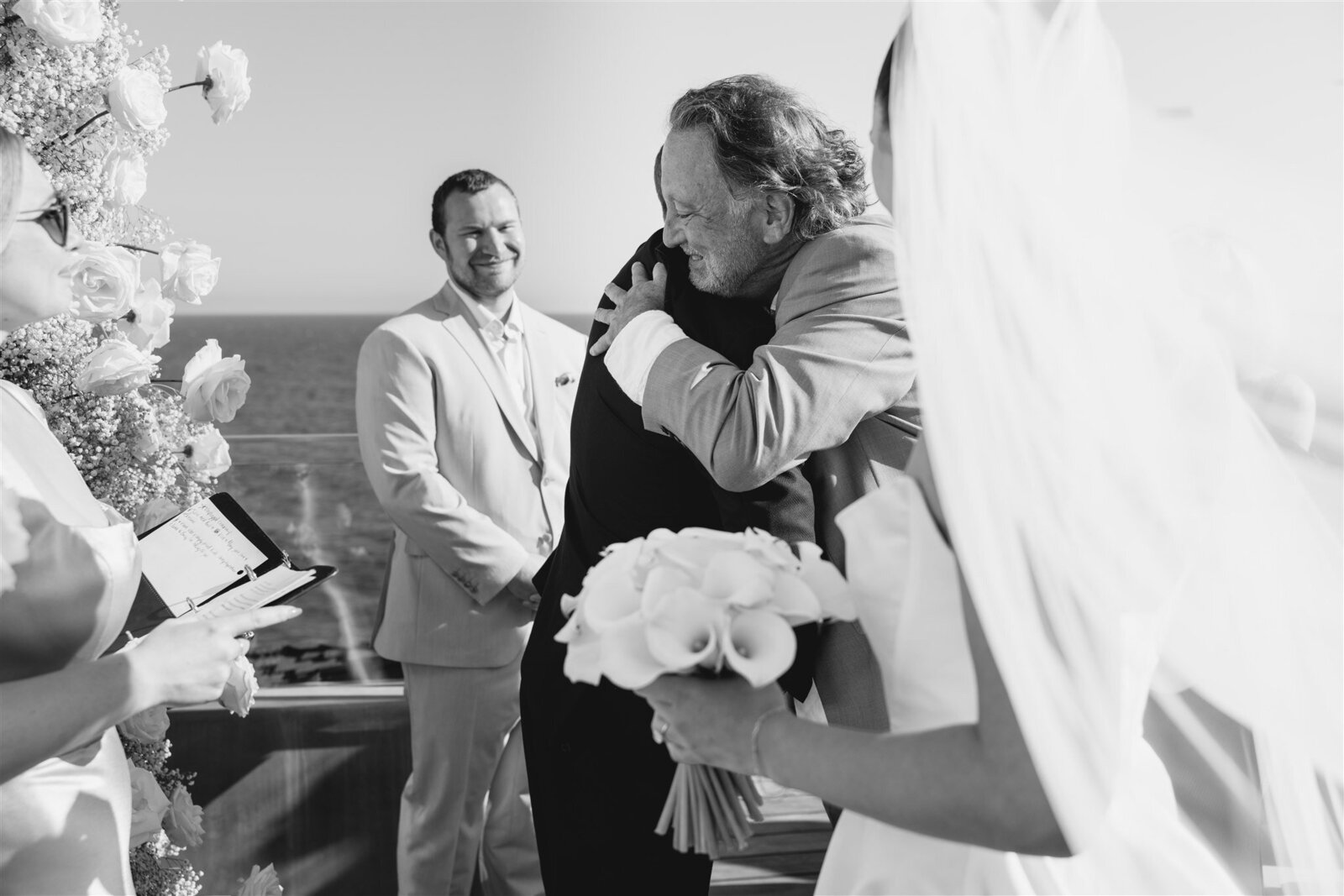 malibu-beach-house-wedding-ceremony-hanna-walkowaik-photography-0112