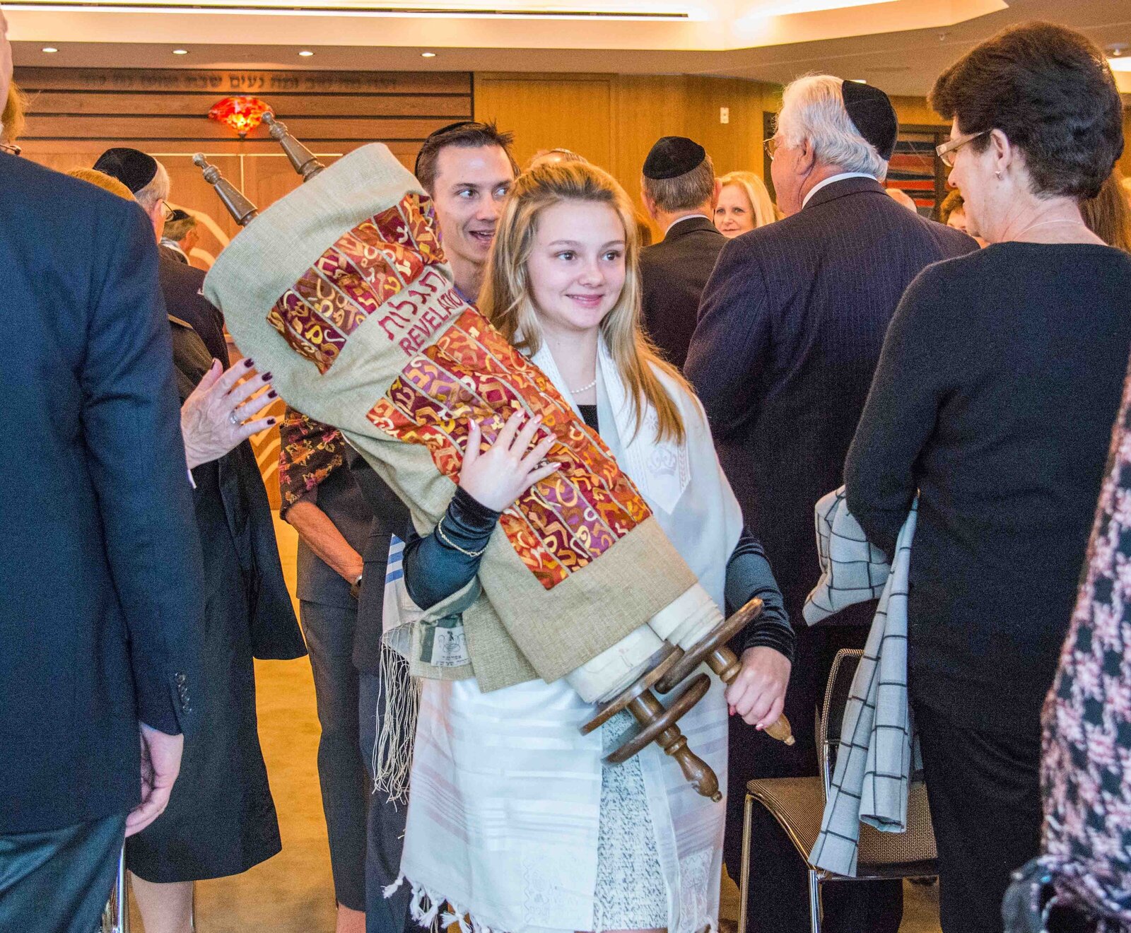 Maria-McCarthy-Photography-Bat-Mitzvah-carrying-Torah