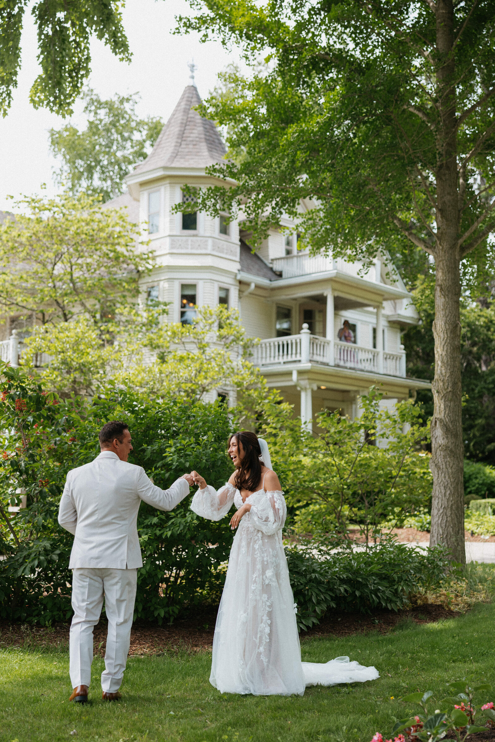 Alex-McCrary-Photography-Maddie-Robbie-Wedding-Halverson-House-Waterford-Wisconsin-16
