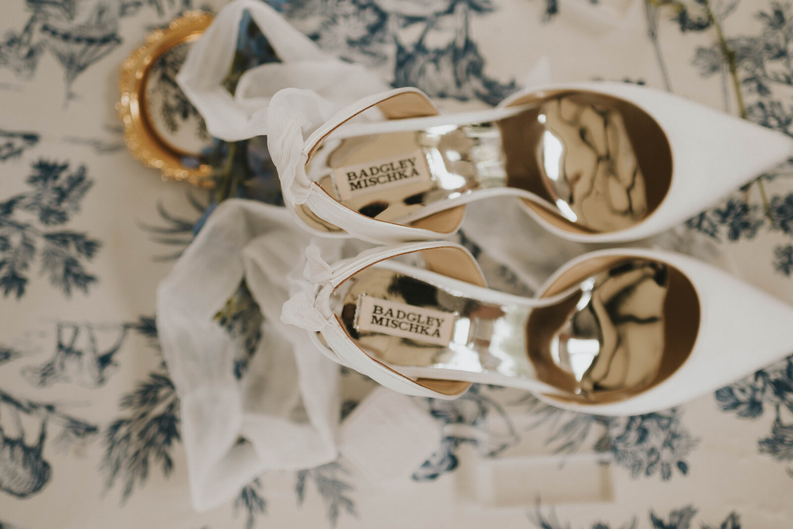 wedding shoes in blue coast theme