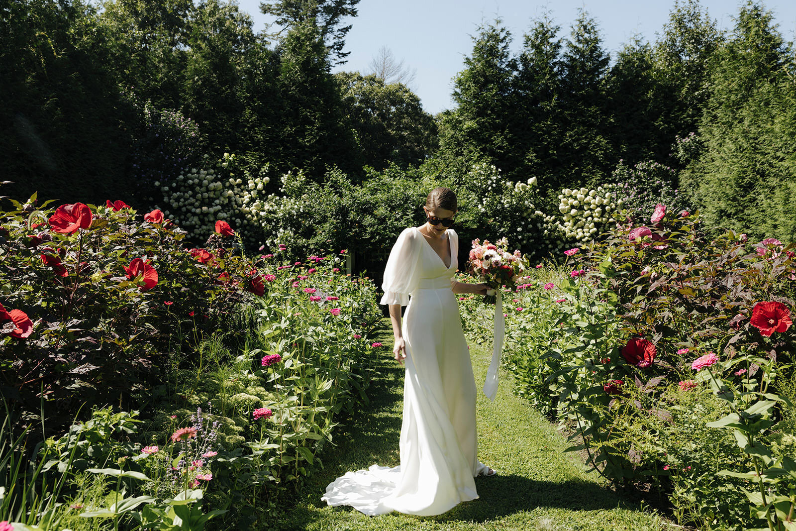 Chloe & John - Martha_s Vineyard Wedding - first look-August 19_ 2023-064- Larisa Stinga Photography_websize