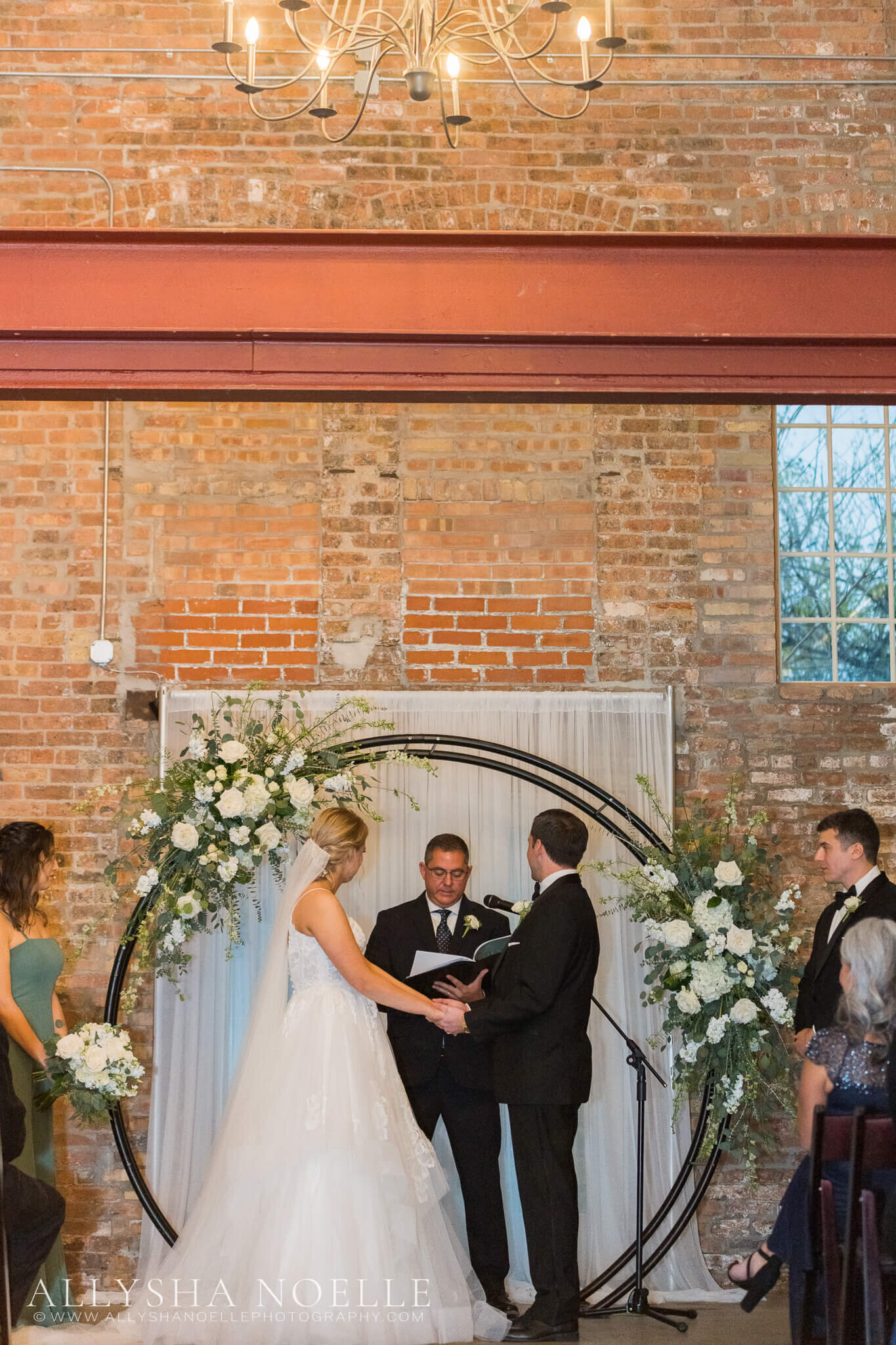 Wedding-at-The-Factory-on-Barclay-in-Milwaukee-0825