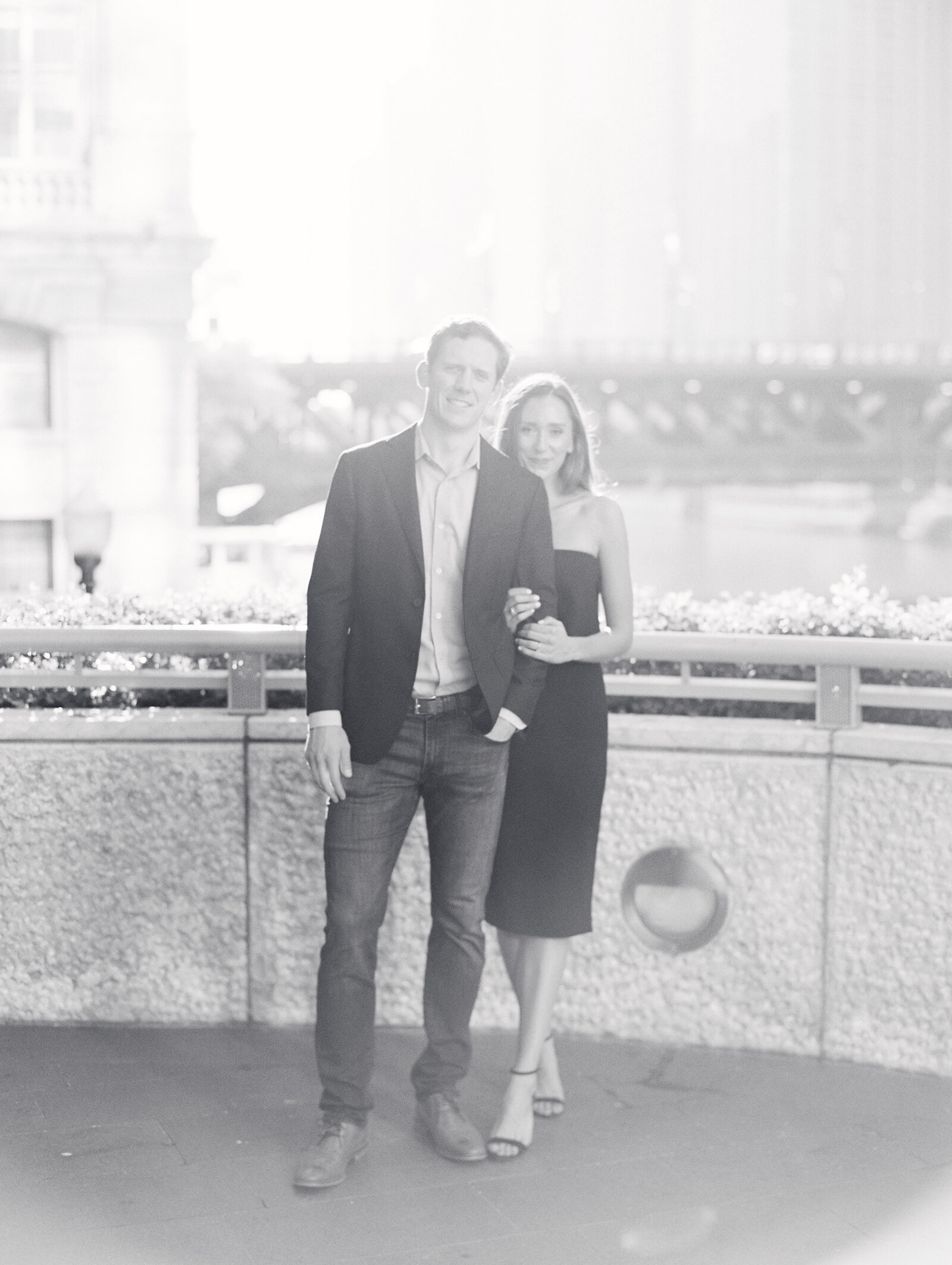 chicago-engagement-black-and-white