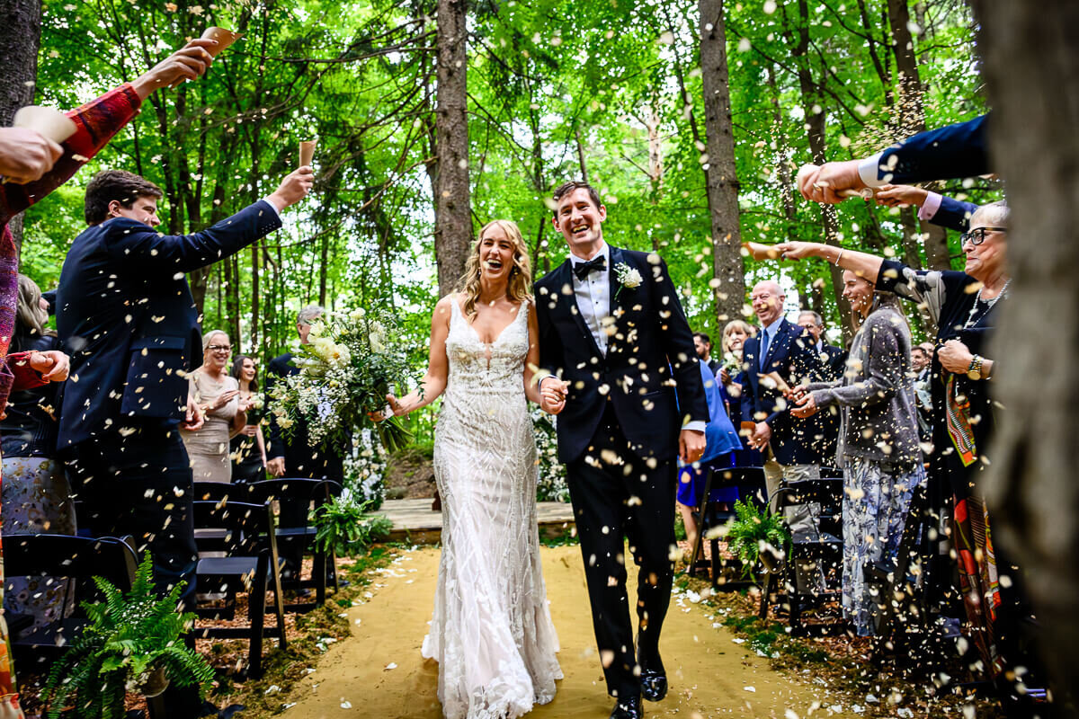 vermont-wedding-flower-toss-1