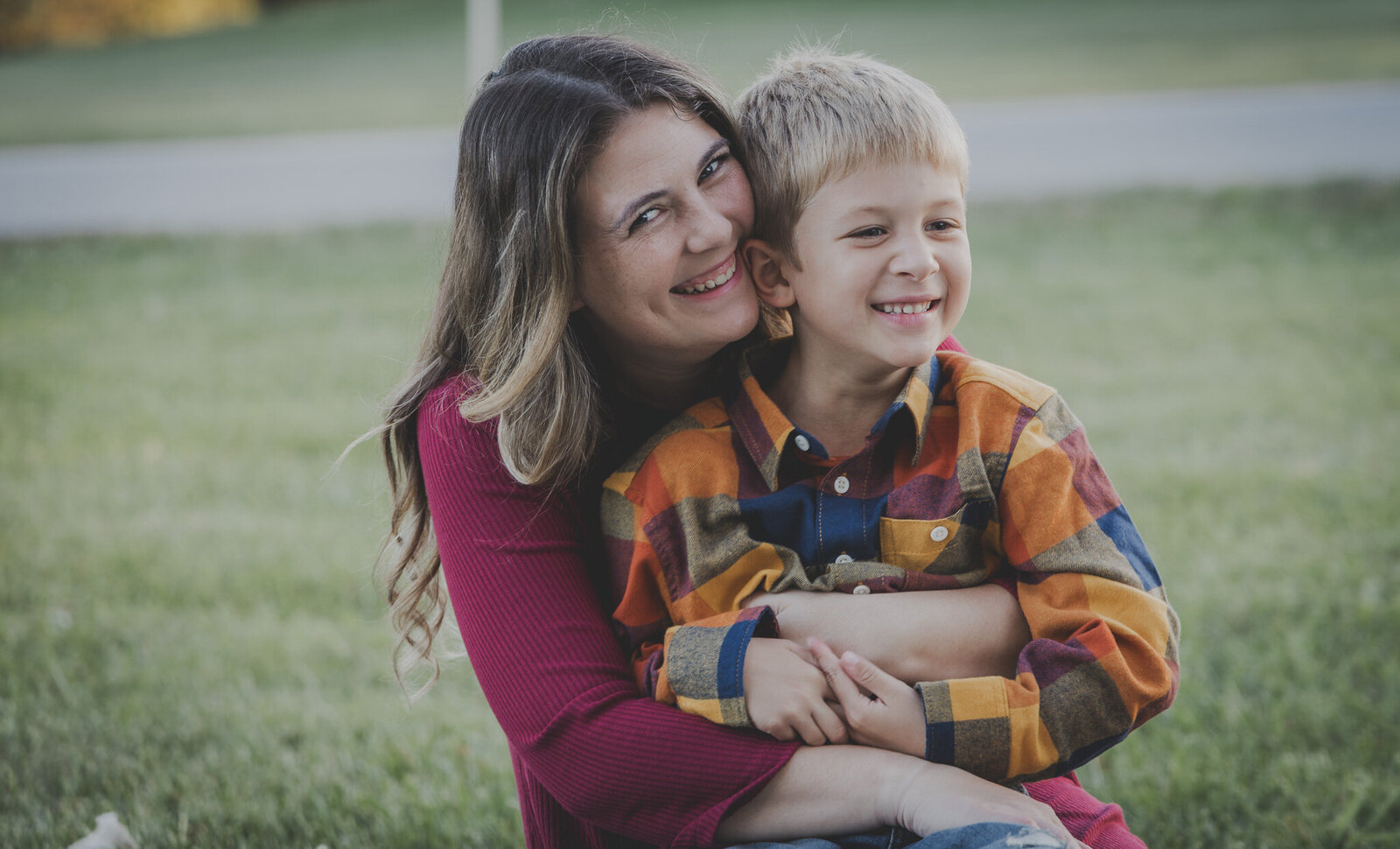 best candid smile portrait photographer in kansas city 1