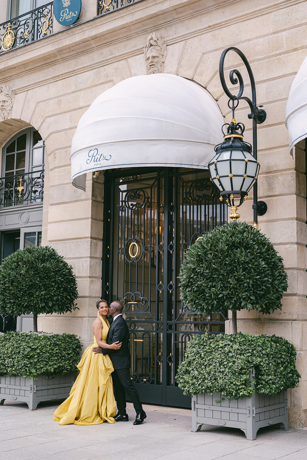 Luxury French American Wedding planner Paris Ritz Place Vendome fine art (323)
