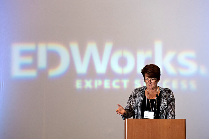 EdWorks_083