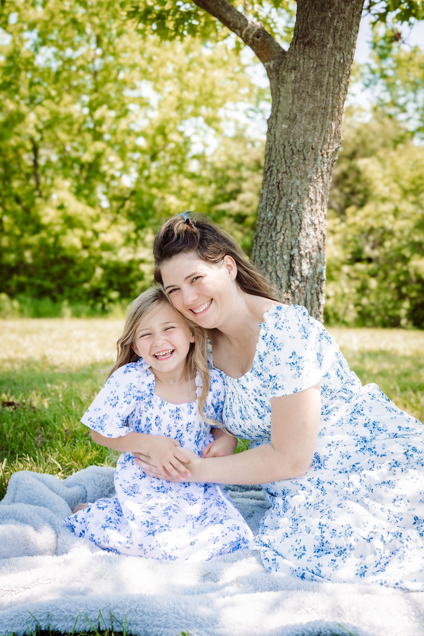 mommy and daughter portrait in kansas city