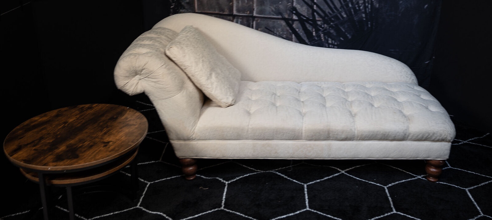 boudoir-chaise-set