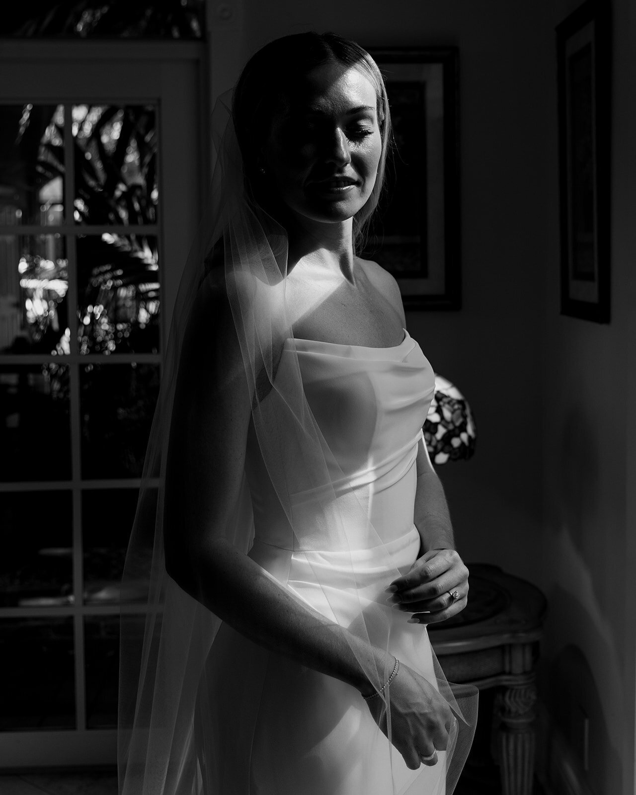 romantic photography, bridal veil, wedding dress, bridal make up,wedding hair