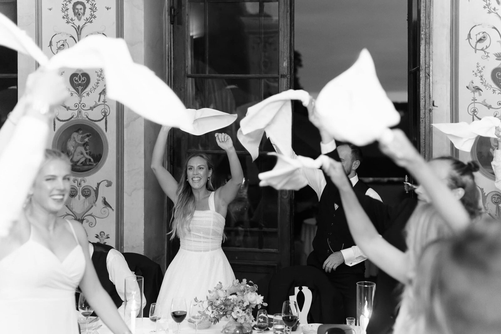 Destination Wedding Photographer Anna Lundgren in Stockholm Swedish American wedding at Ranas Slott in Roslagen Stockholm Sweden_079