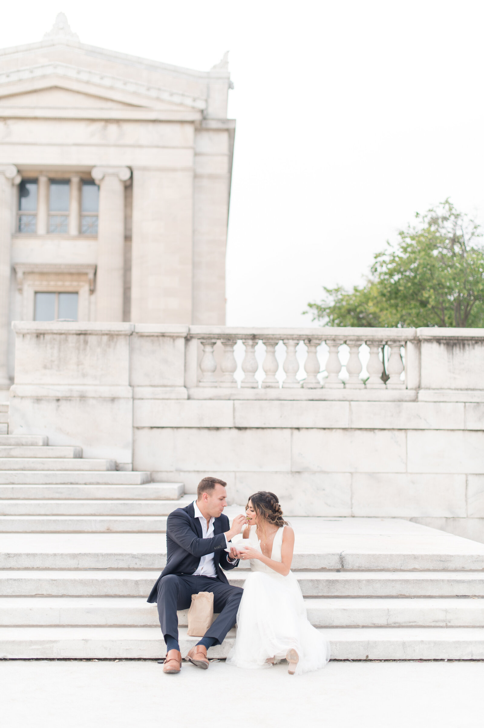 chicago rookery building and board of trade and museum campus wedding photos-8301