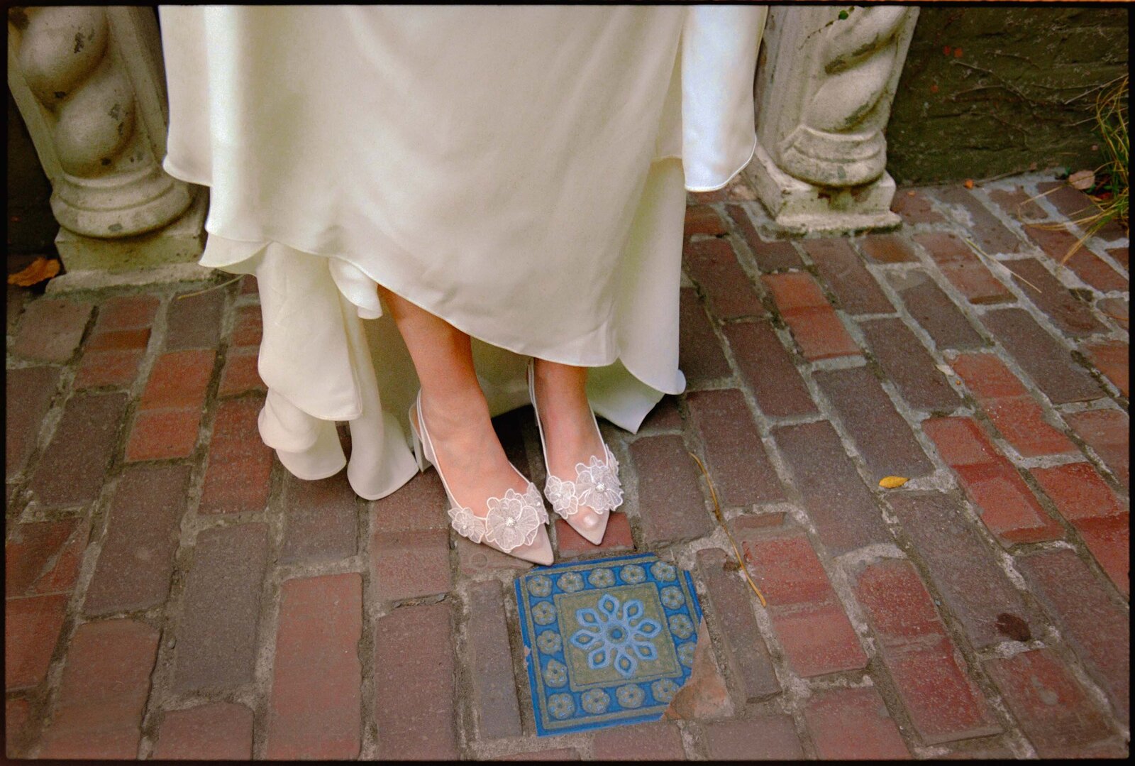 Jess-Buckley-Photo-FILM-Wedding-Seattle-Restaurant-14