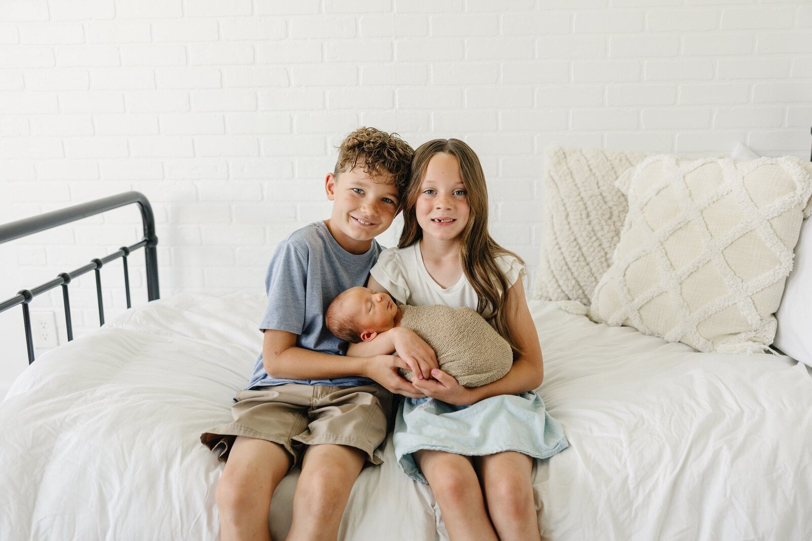 NEWBORN FAMILY REGIE ANN WITH KYLEE ANN STUDIOS0009