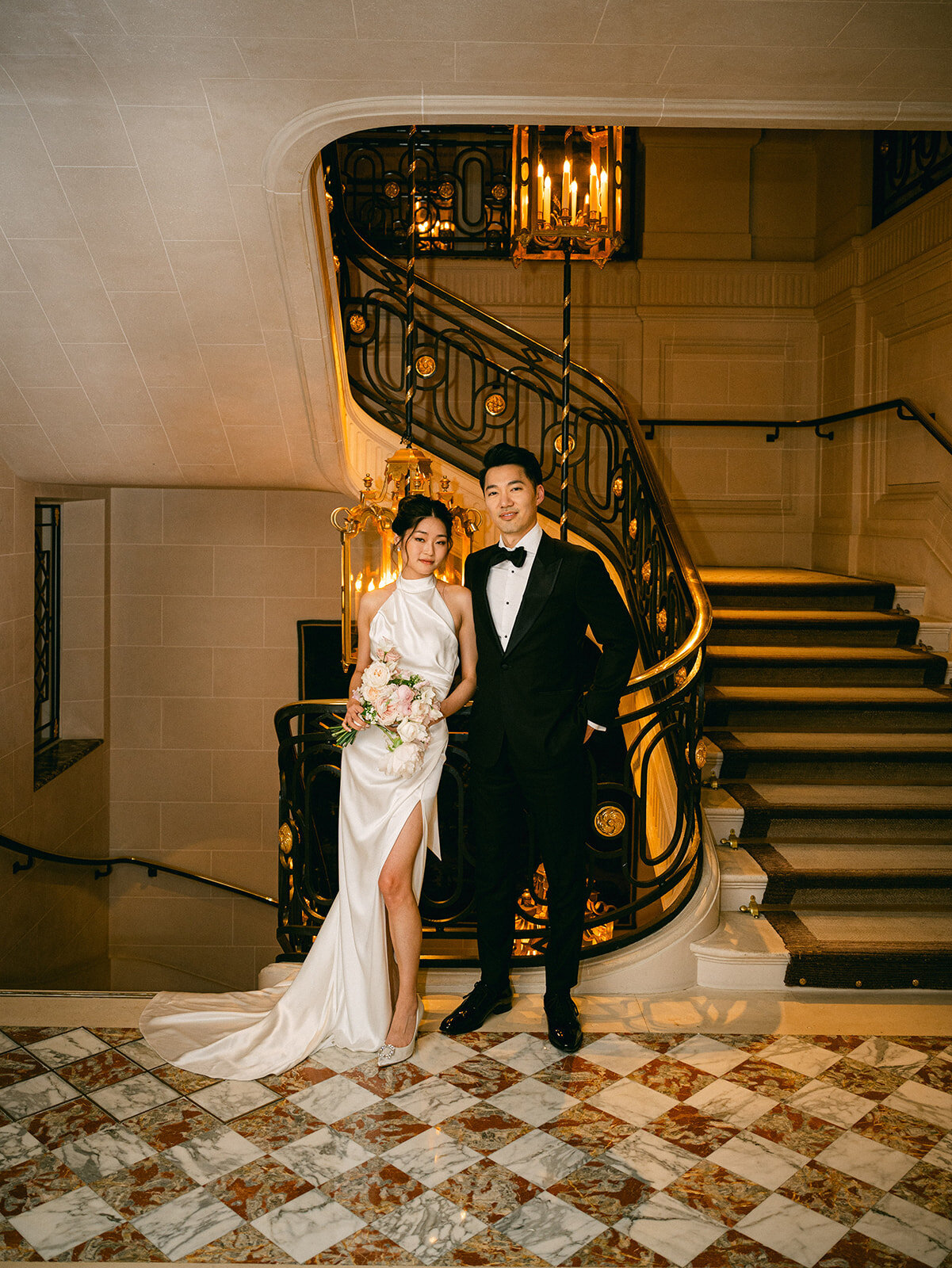 Alexandra-Vonk-romantic-and-luxury-wedding-at-le-bristol