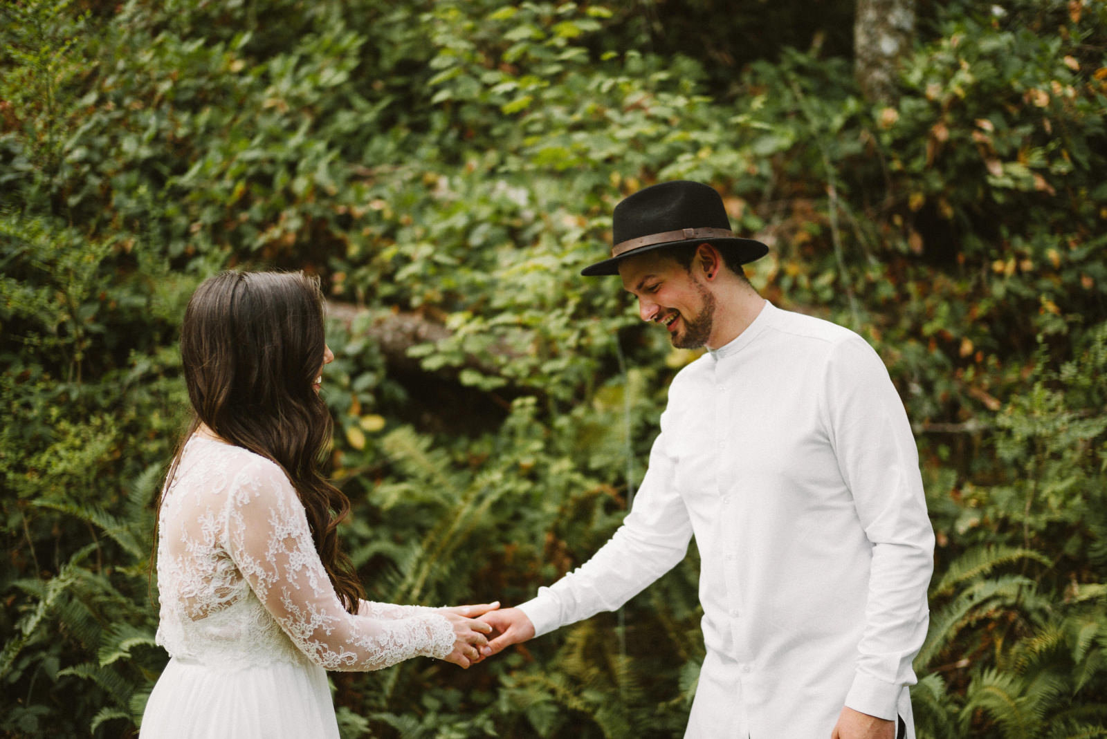 athena-and-camron-seattle-elopement-wedding-benj-haisch-rattlesnake-lake-christian-couple-goals4