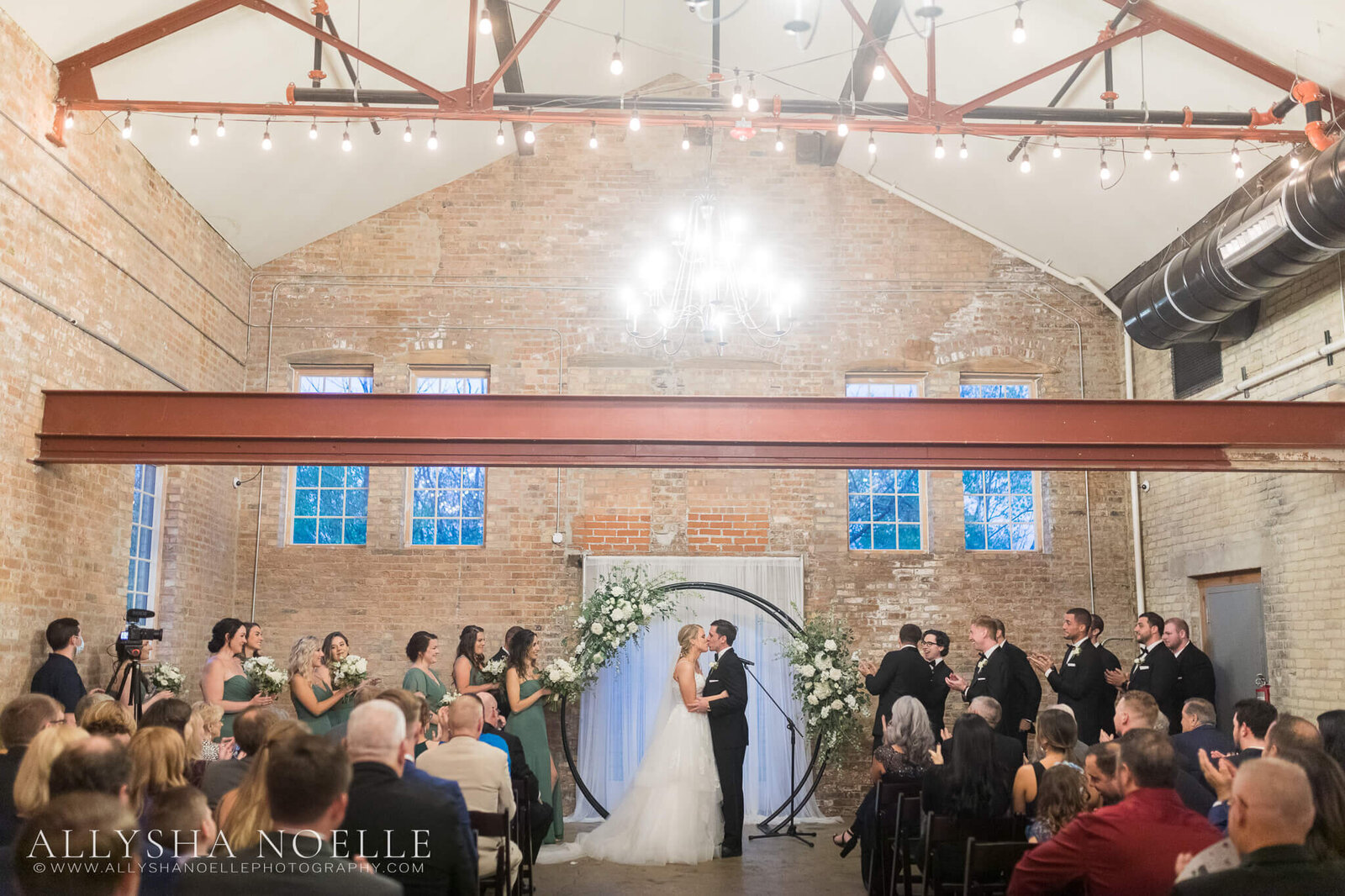 Wedding-at-The-Factory-on-Barclay-in-Milwaukee-0839