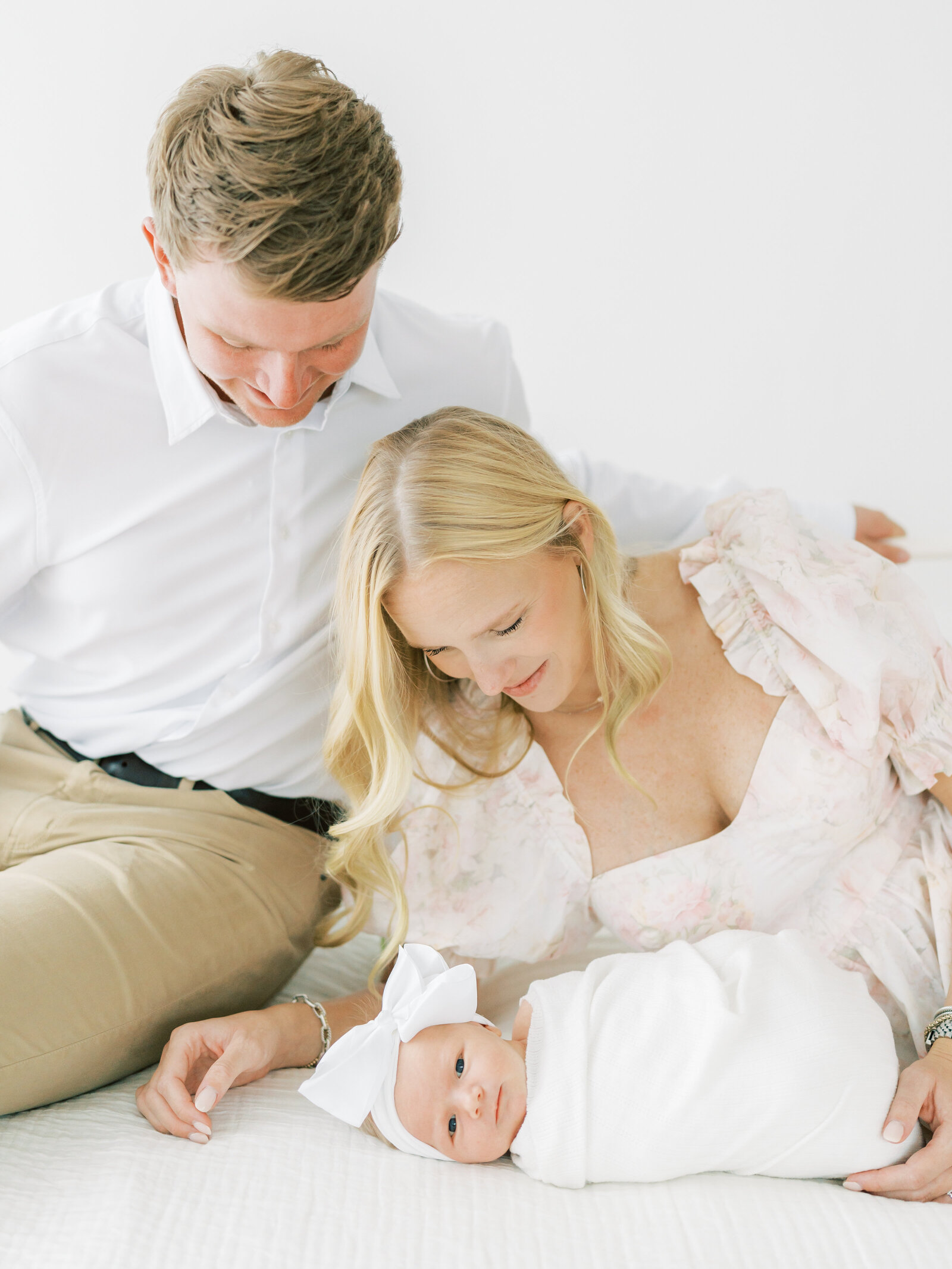 in-home-newborn-session-motherhood-dallas.jpg