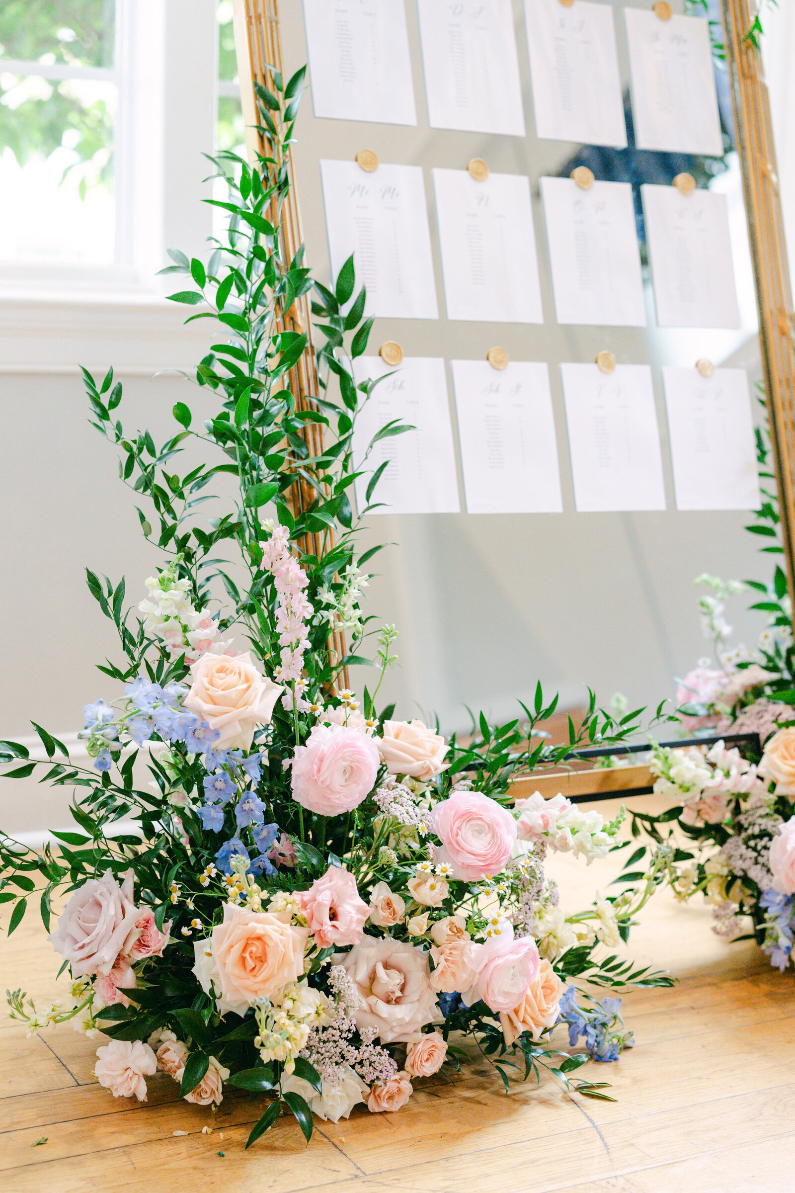 colorful-summer-wedding-manor-house-commonwealth