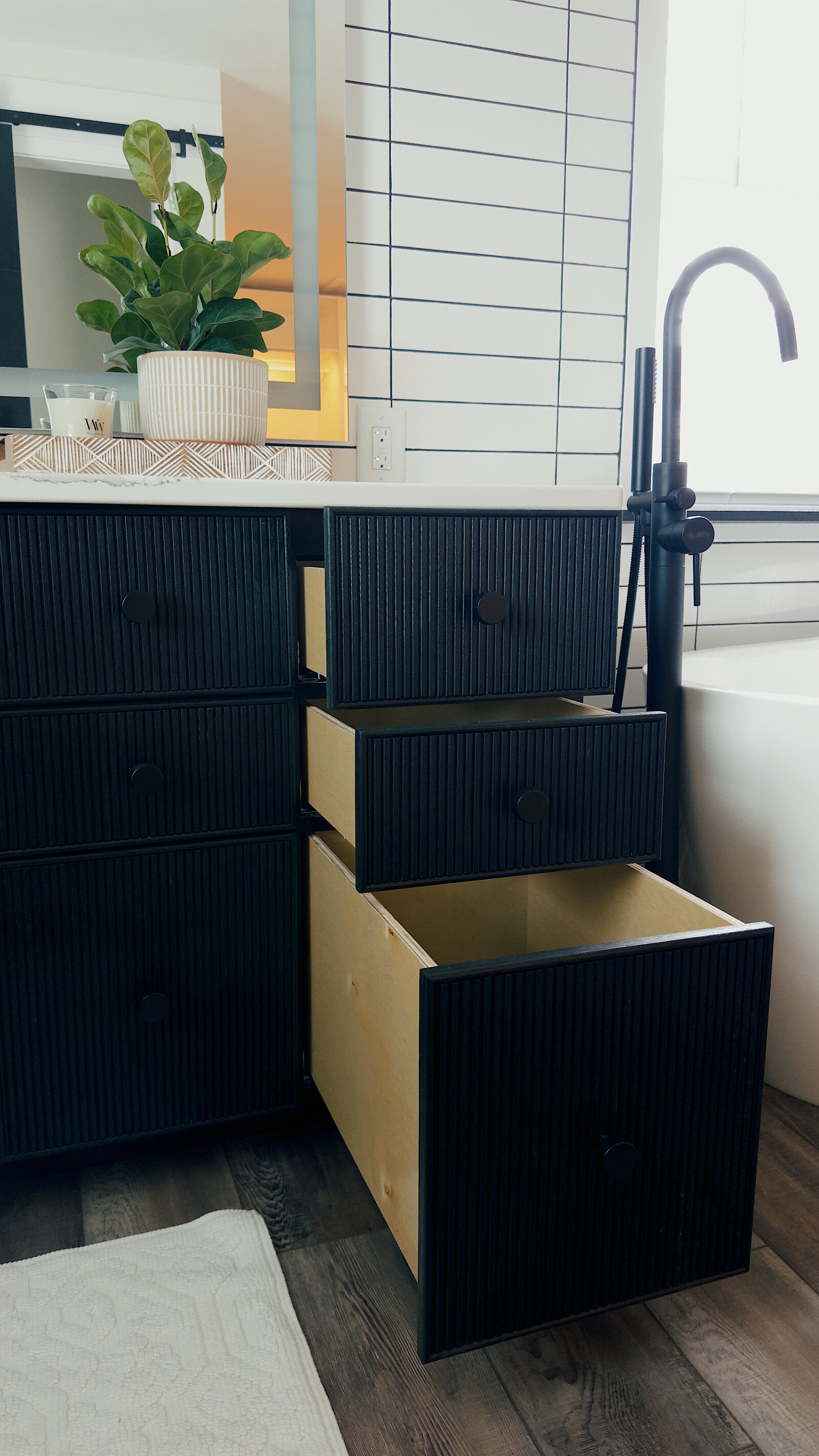 beaded-black-stain-vanities-17