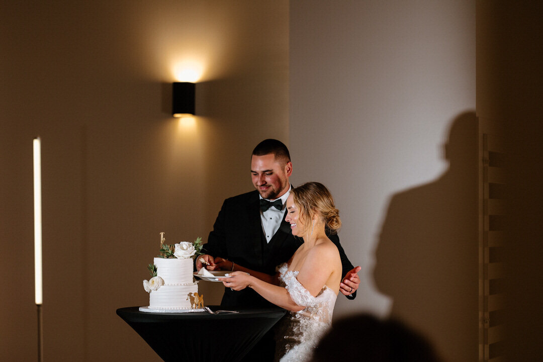 brightbill-wedding-prairie-hill-vineyard-kayxbee-818